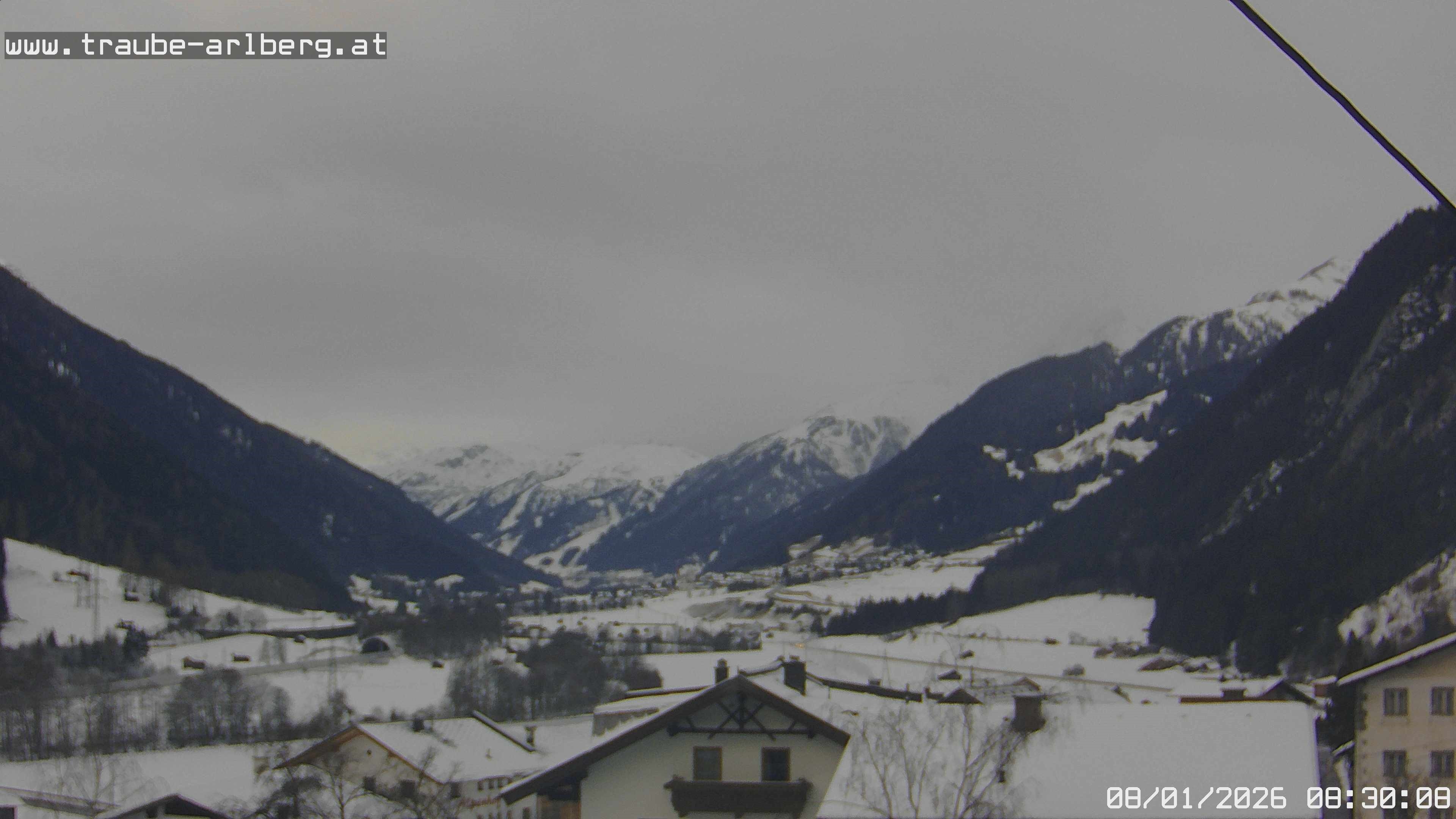 Archiv Foto Webcam Pettneu, Gasthof Traube