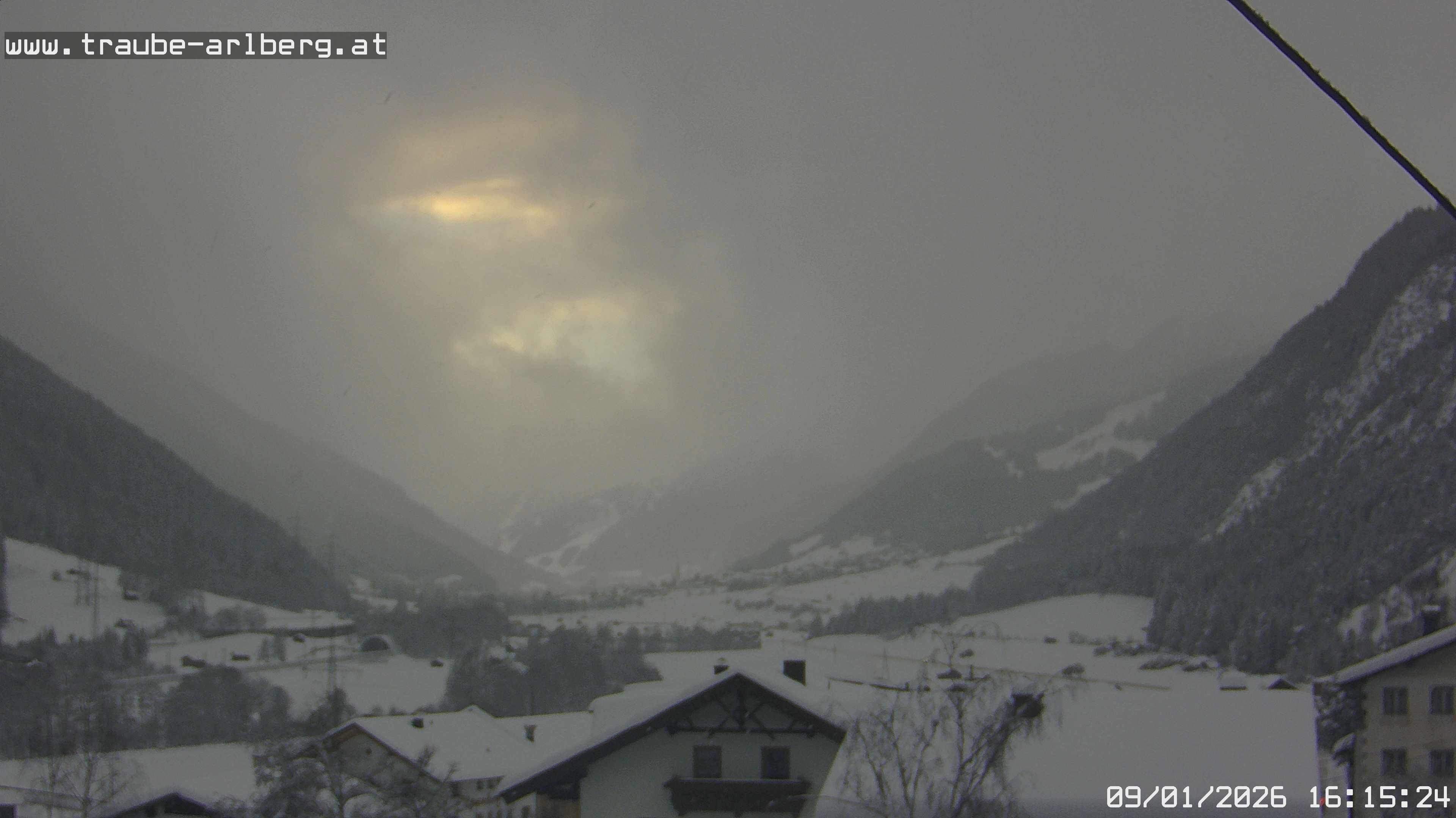 Archiv Foto Webcam Pettneu, Gasthof Traube
