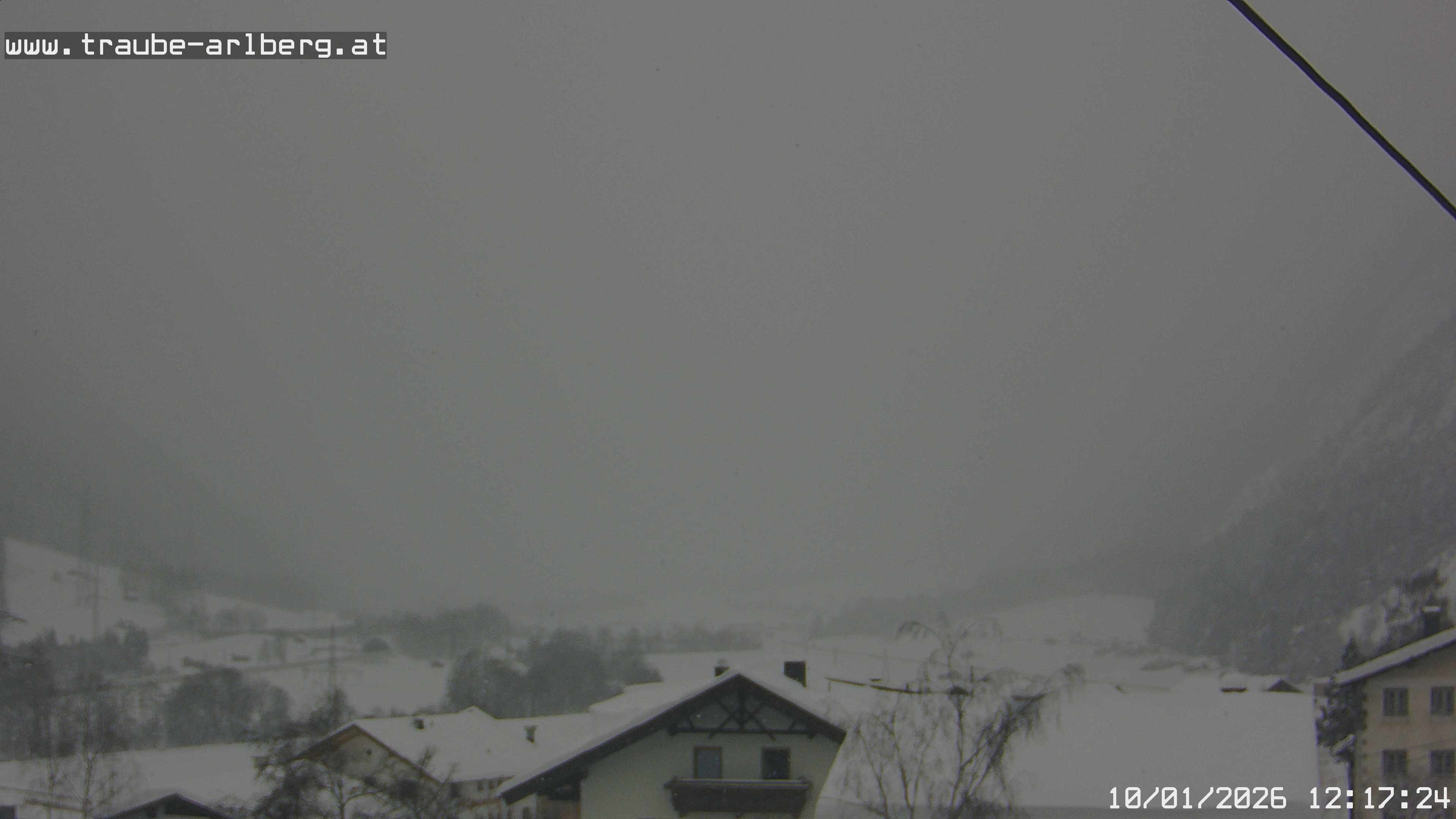 Archived image Webcam guesthouse "Traube", Pettneu