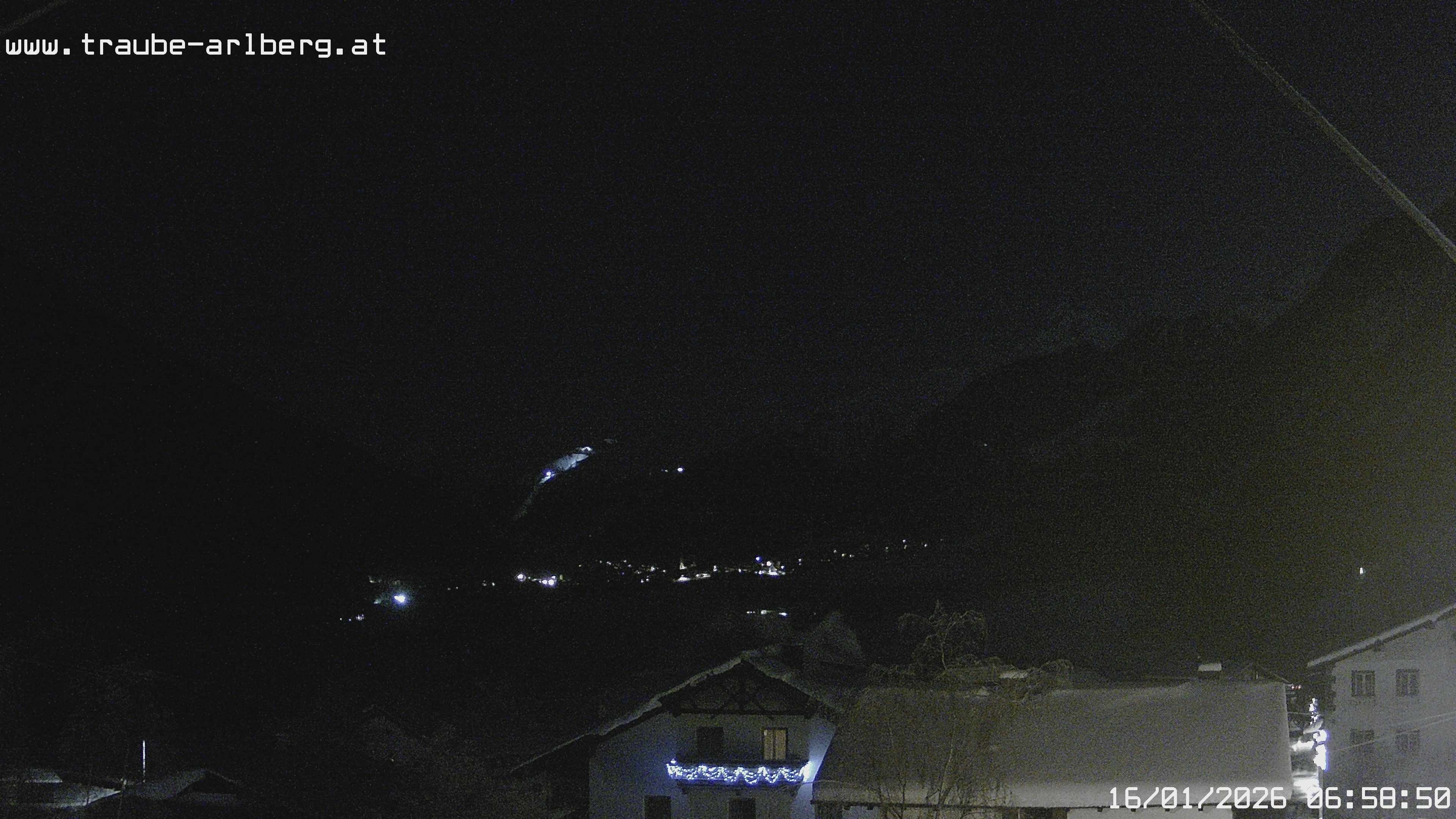 Archived image Webcam guesthouse "Traube", Pettneu