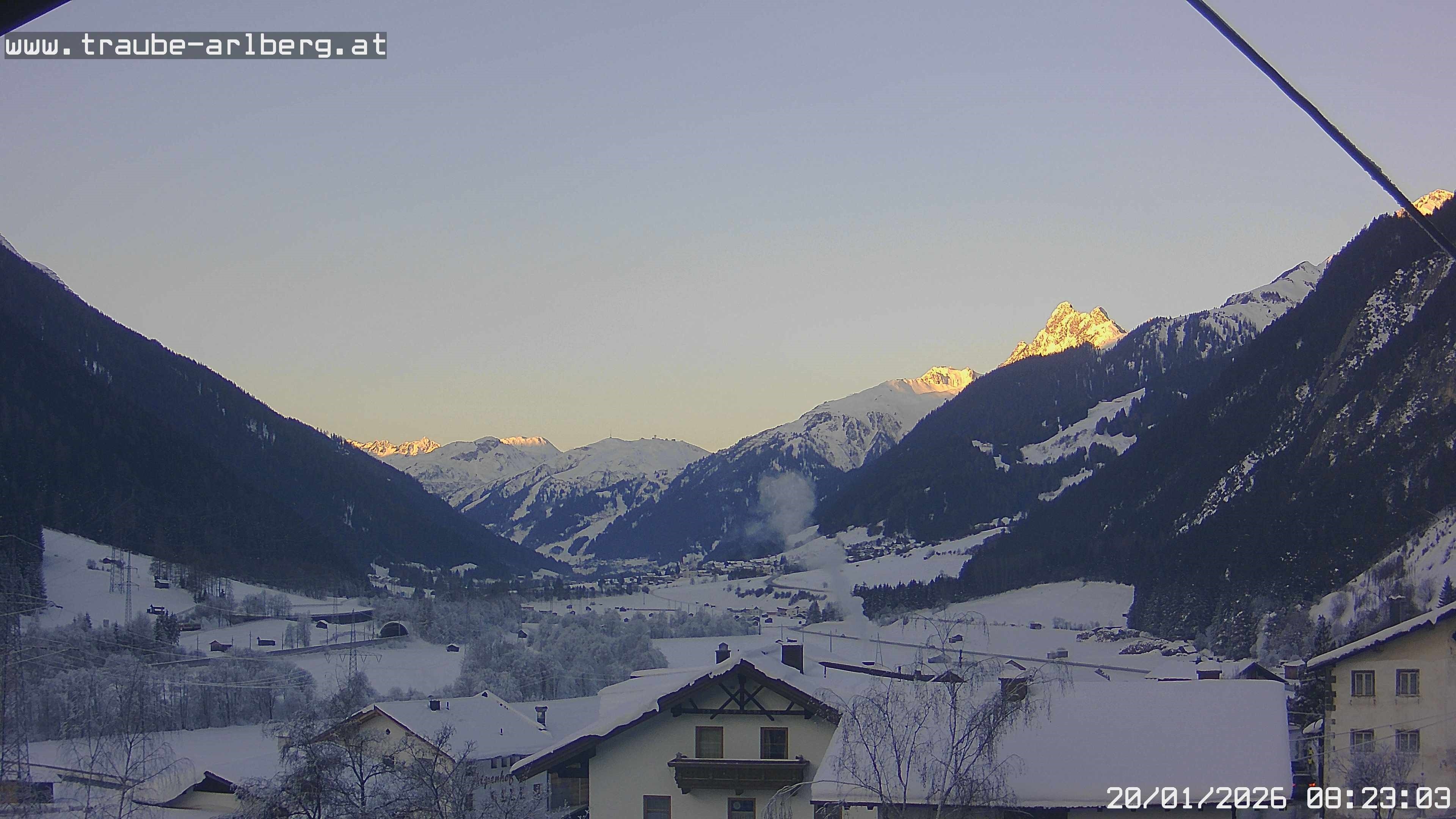 Archiv Foto Webcam Pettneu, Gasthof Traube