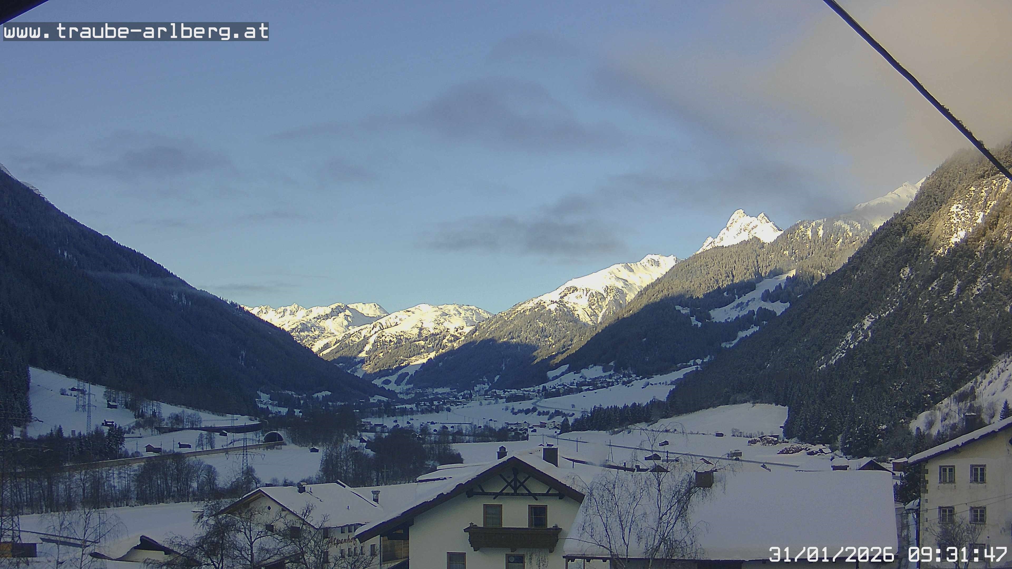 Archiv Foto Webcam Pettneu, Gasthof Traube