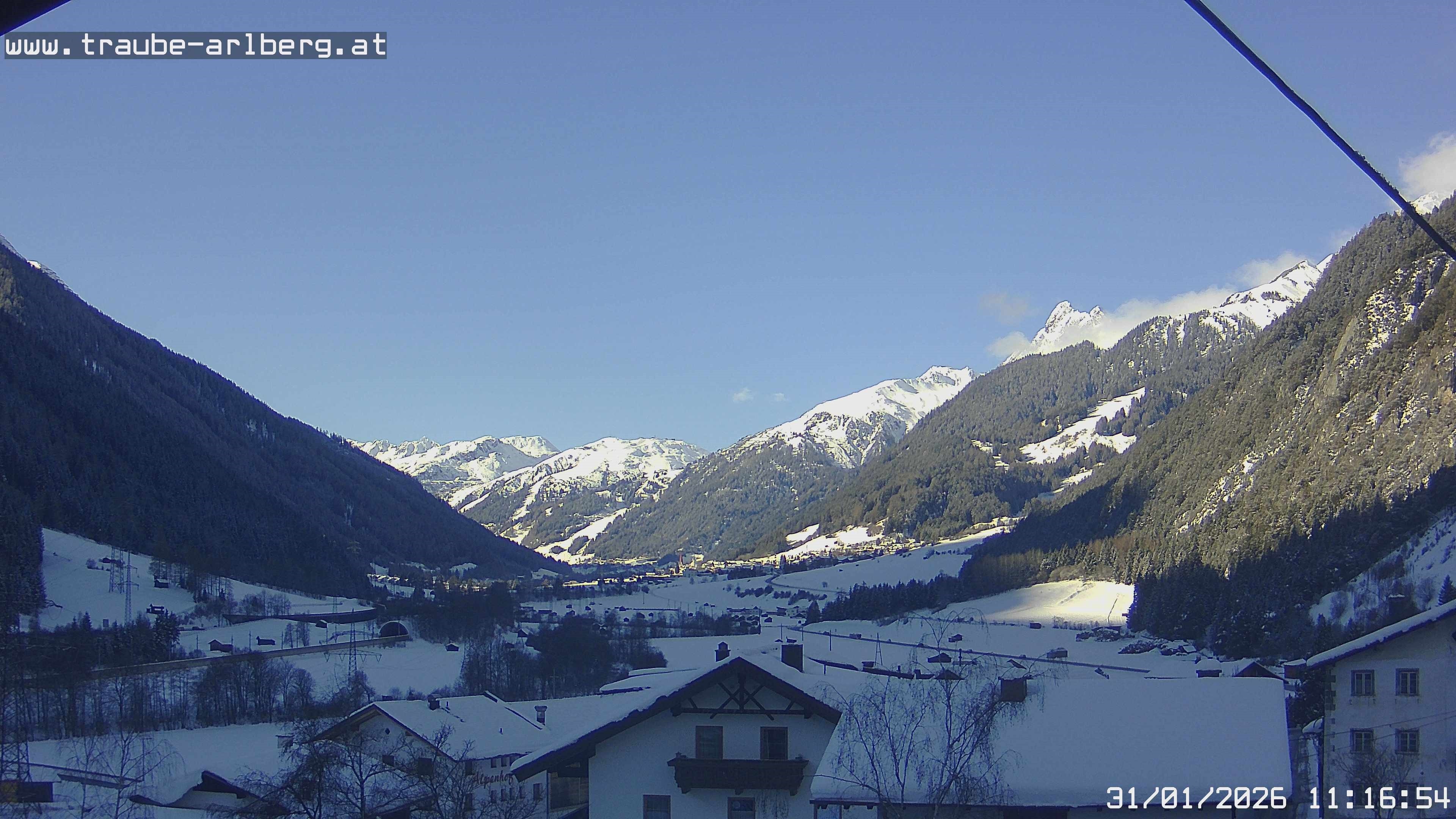 Archiv Foto Webcam Pettneu, Gasthof Traube