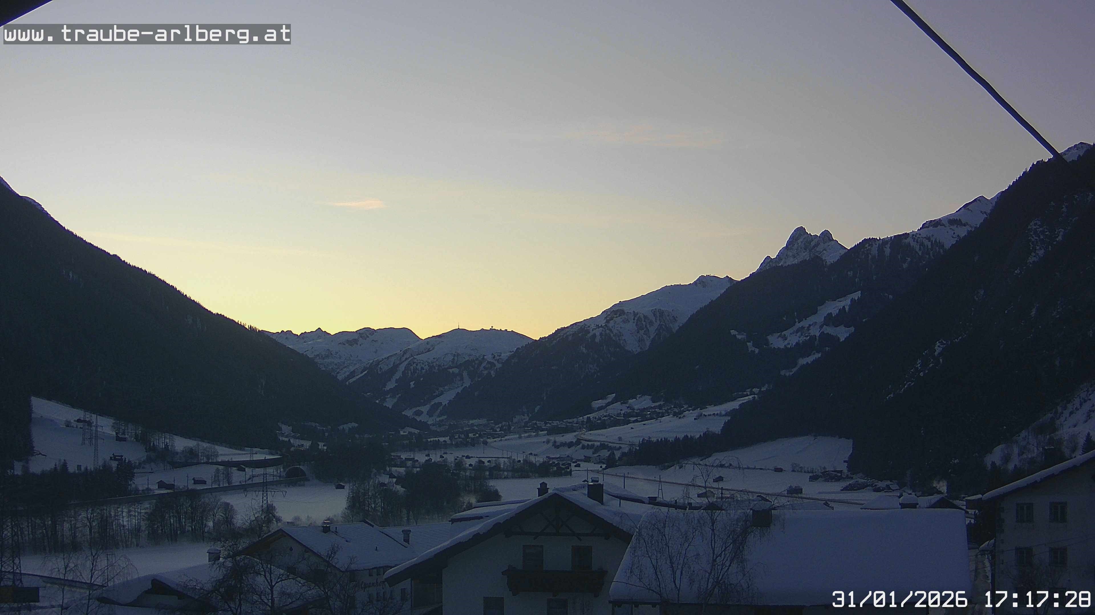 Archiv Foto Webcam Pettneu, Gasthof Traube