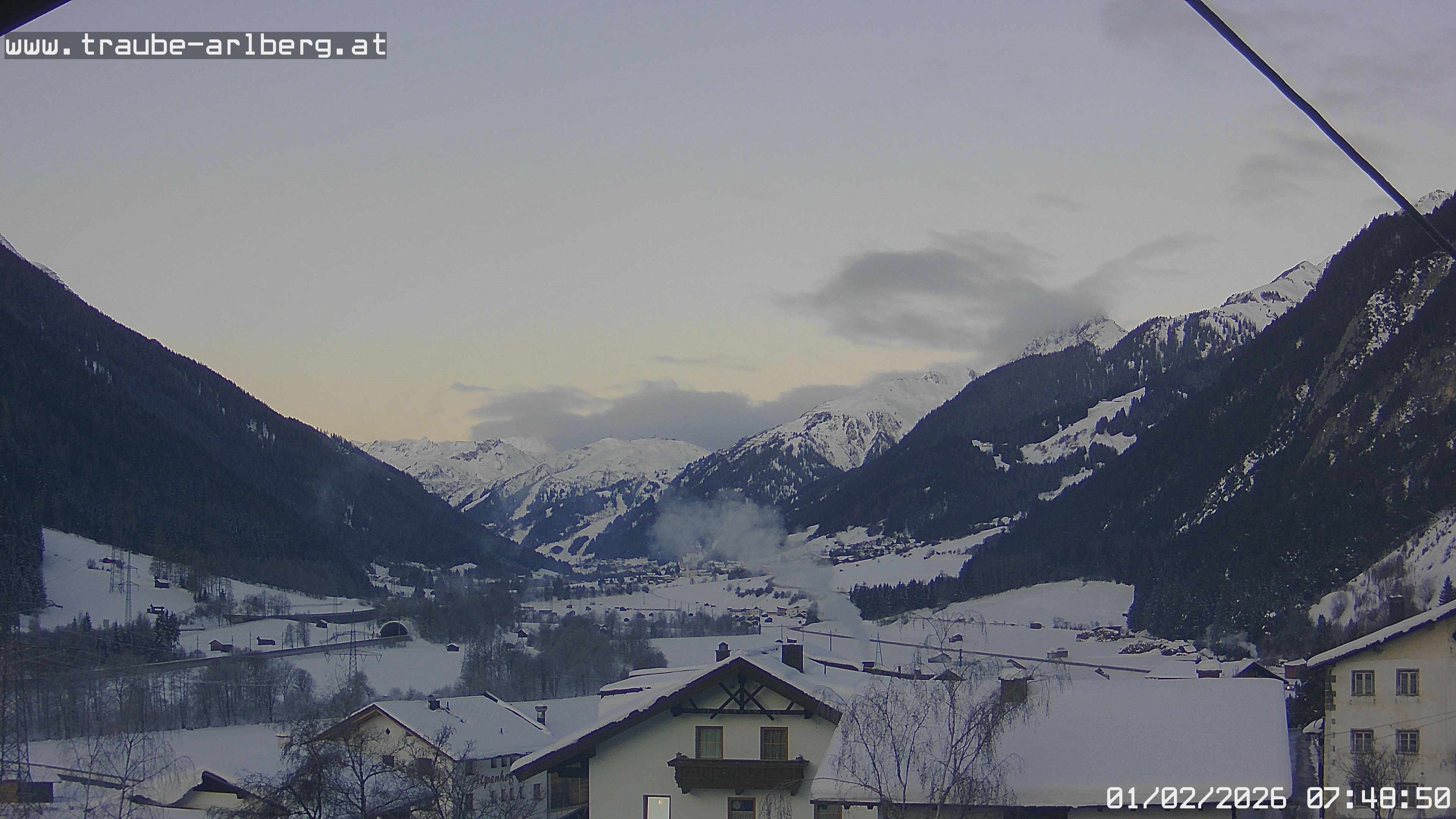 Archiv Foto Webcam Pettneu, Gasthof Traube