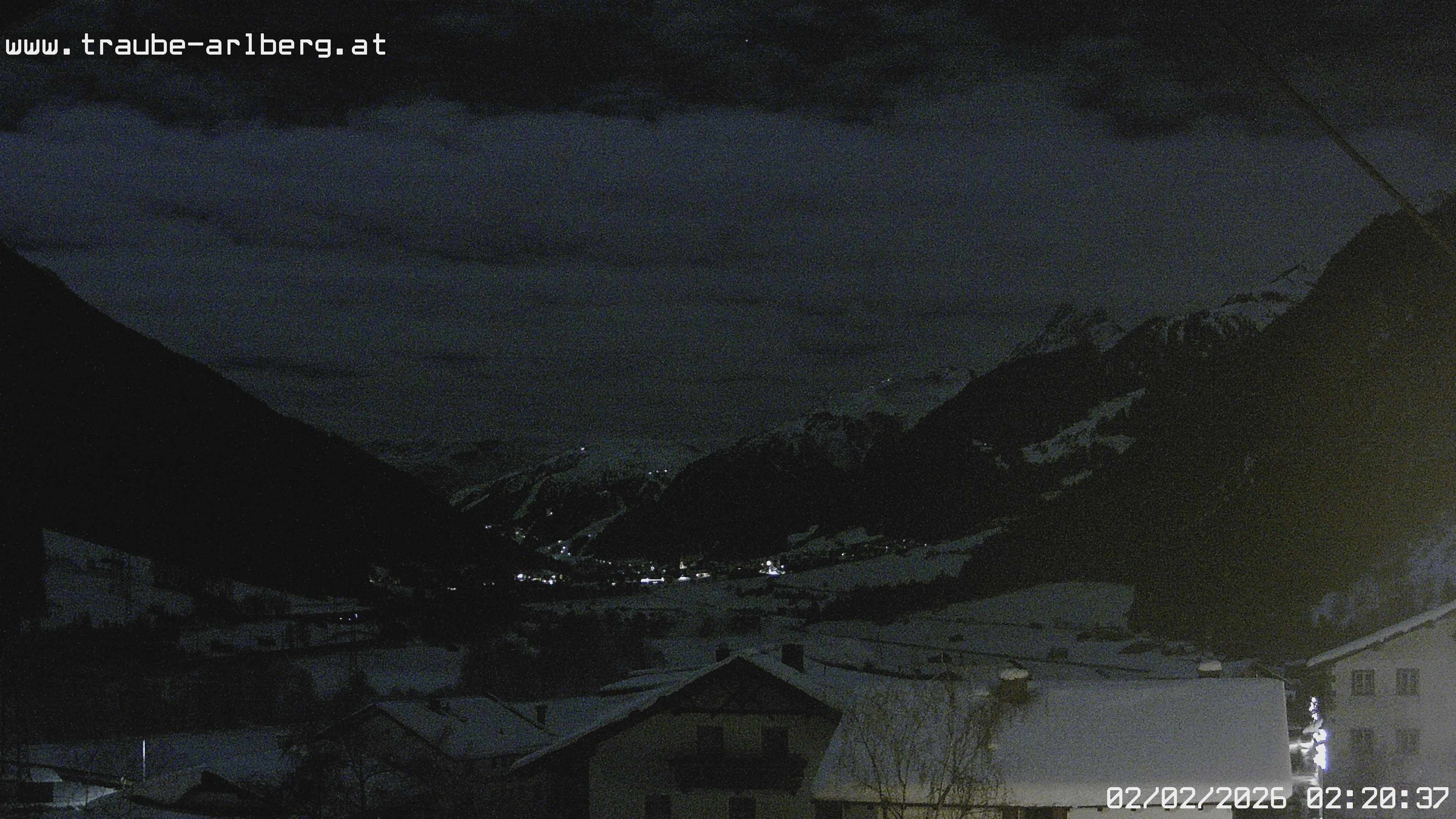 Archiv Foto Webcam Pettneu, Gasthof Traube