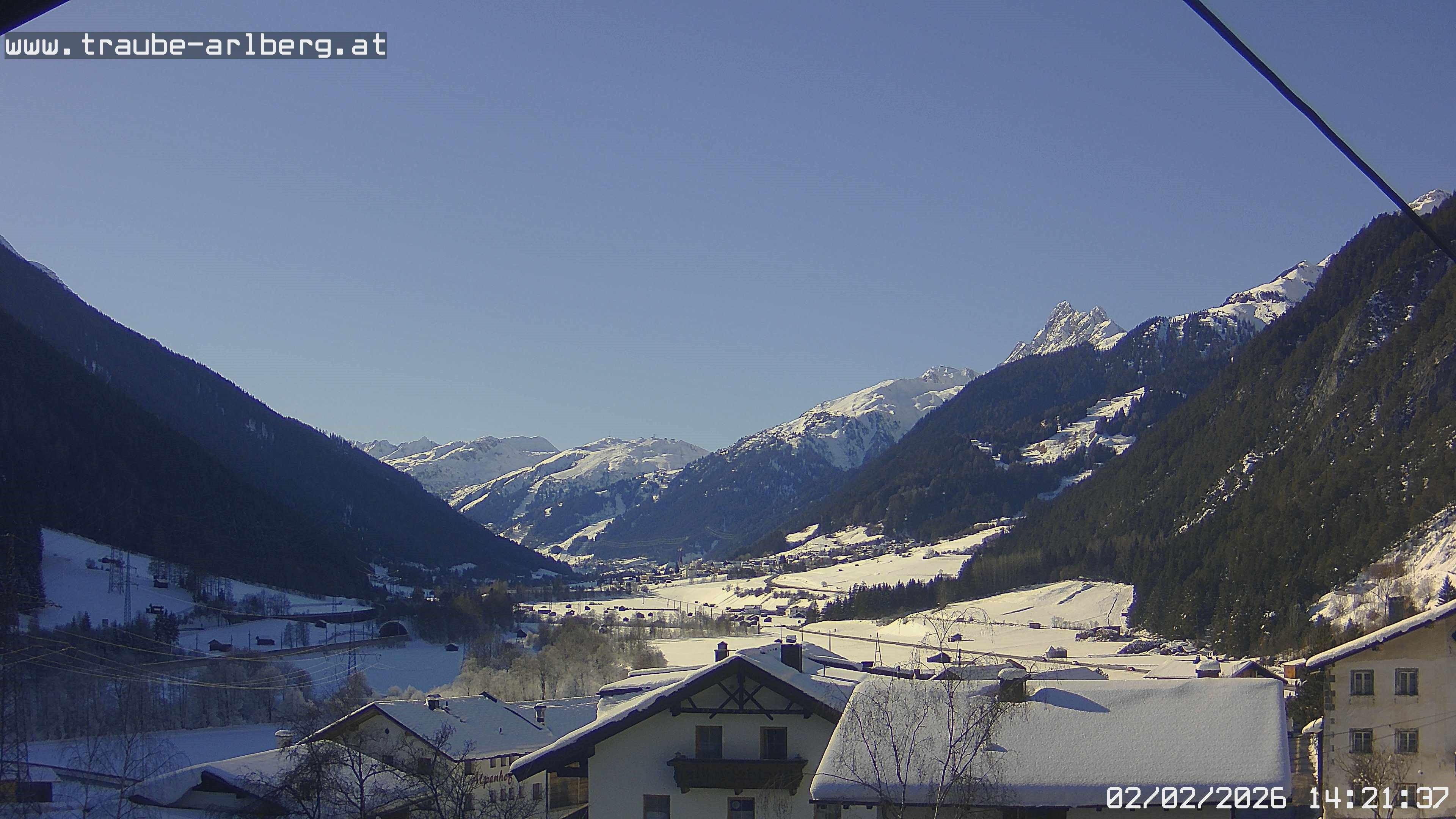 Archiv Foto Webcam Pettneu, Gasthof Traube