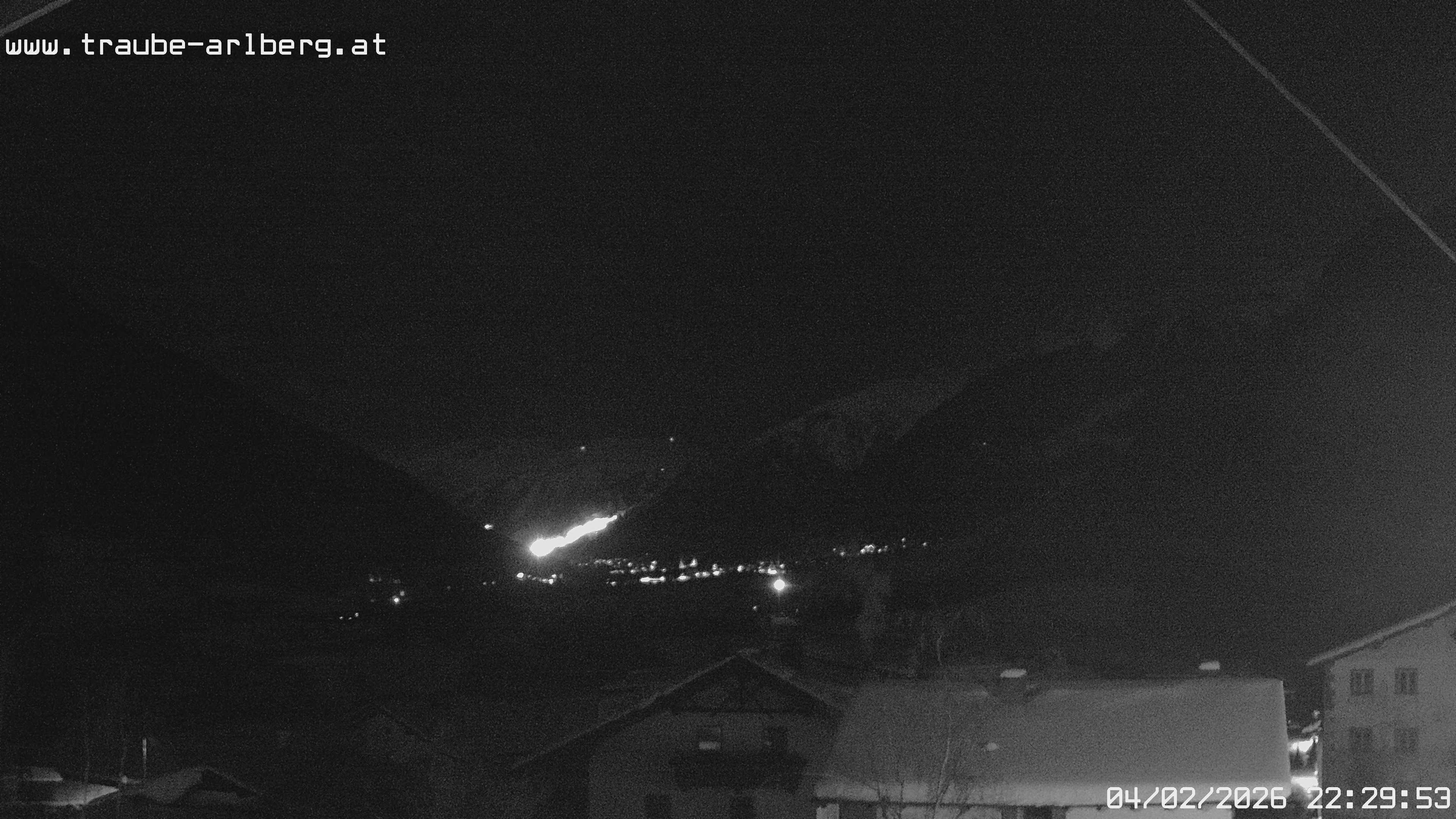 Archiv Foto Webcam Pettneu, Gasthof Traube