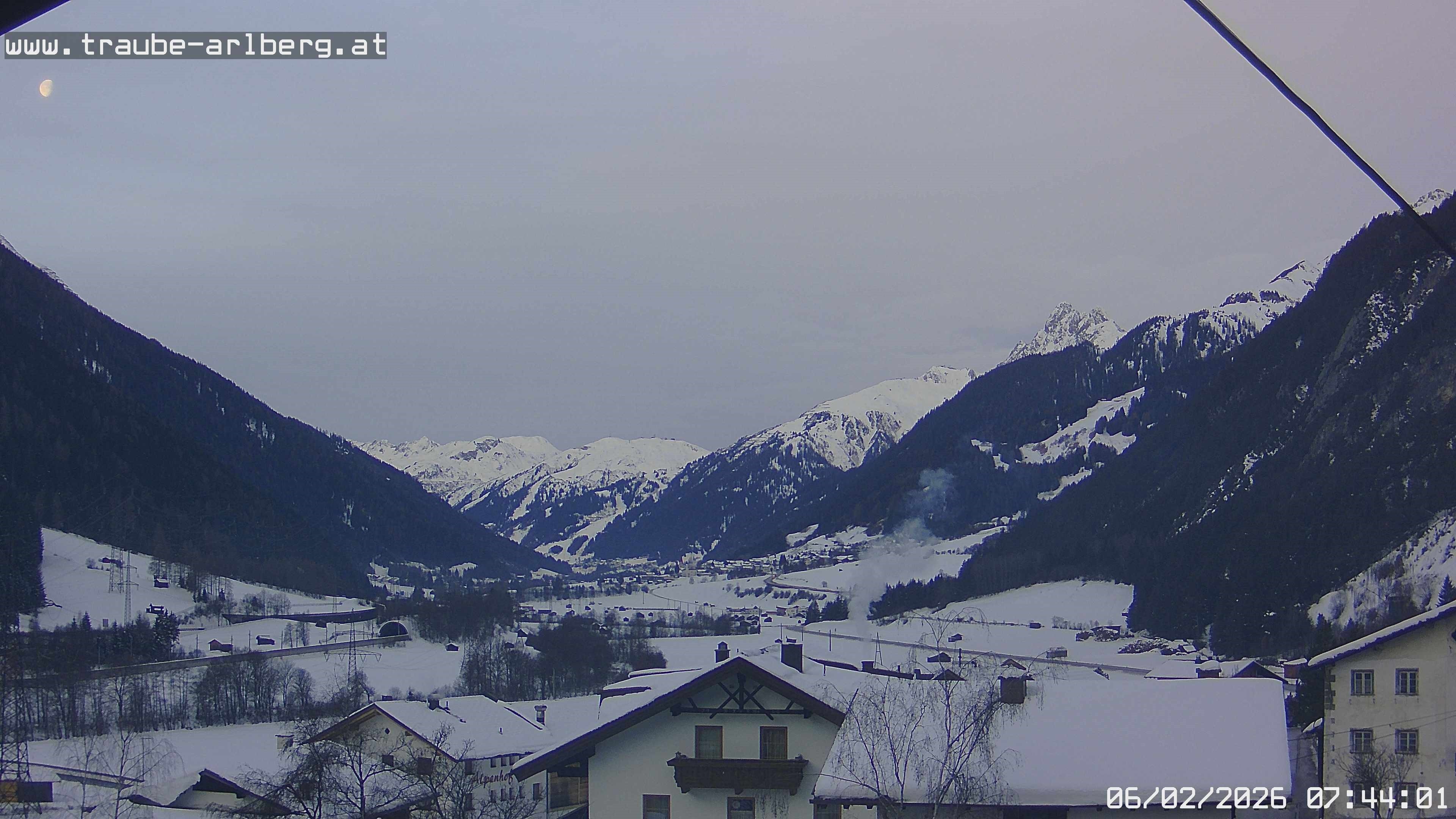 Archiv Foto Webcam Pettneu, Gasthof Traube