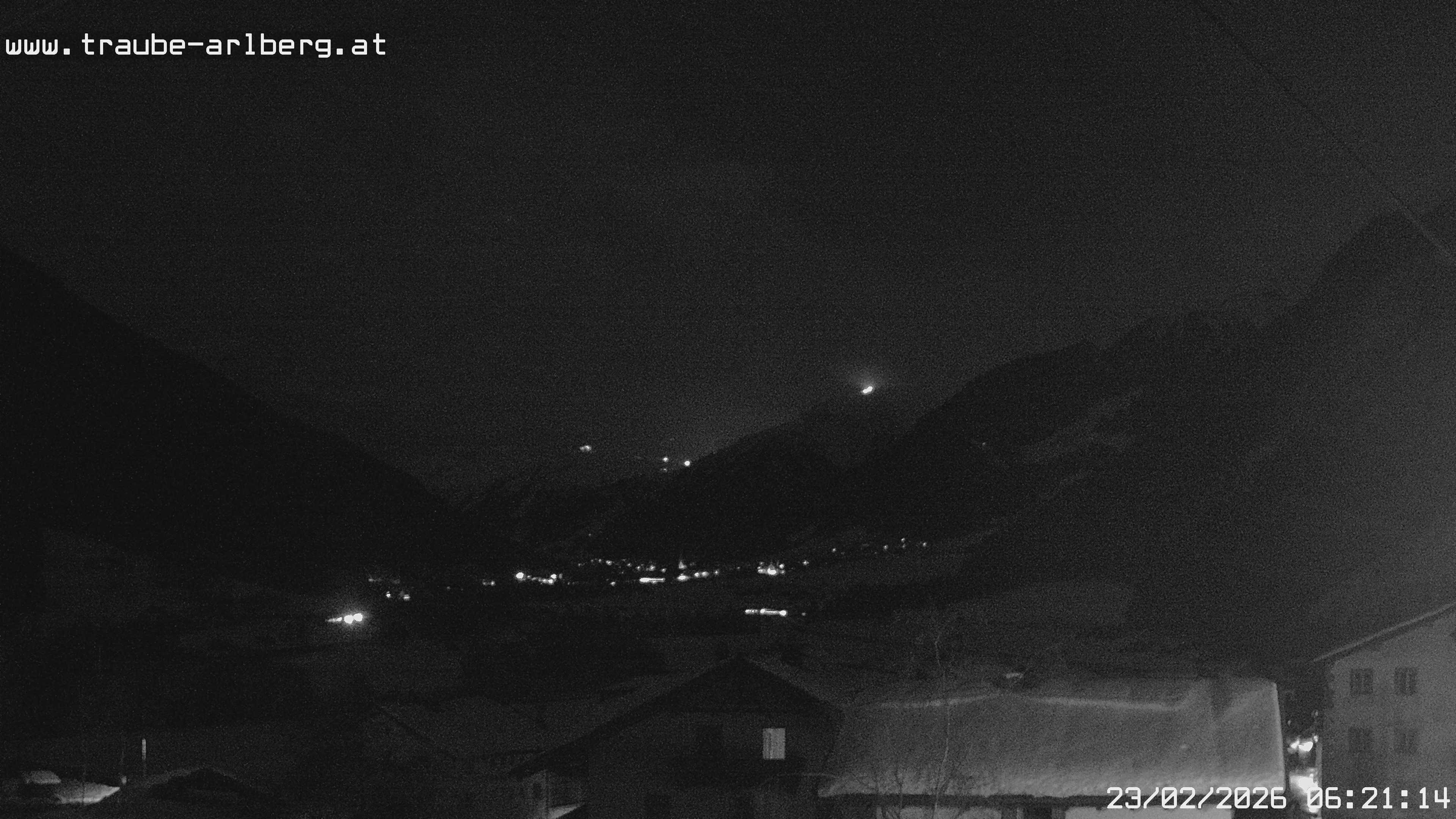 Archiv Foto Webcam Pettneu, Gasthof Traube