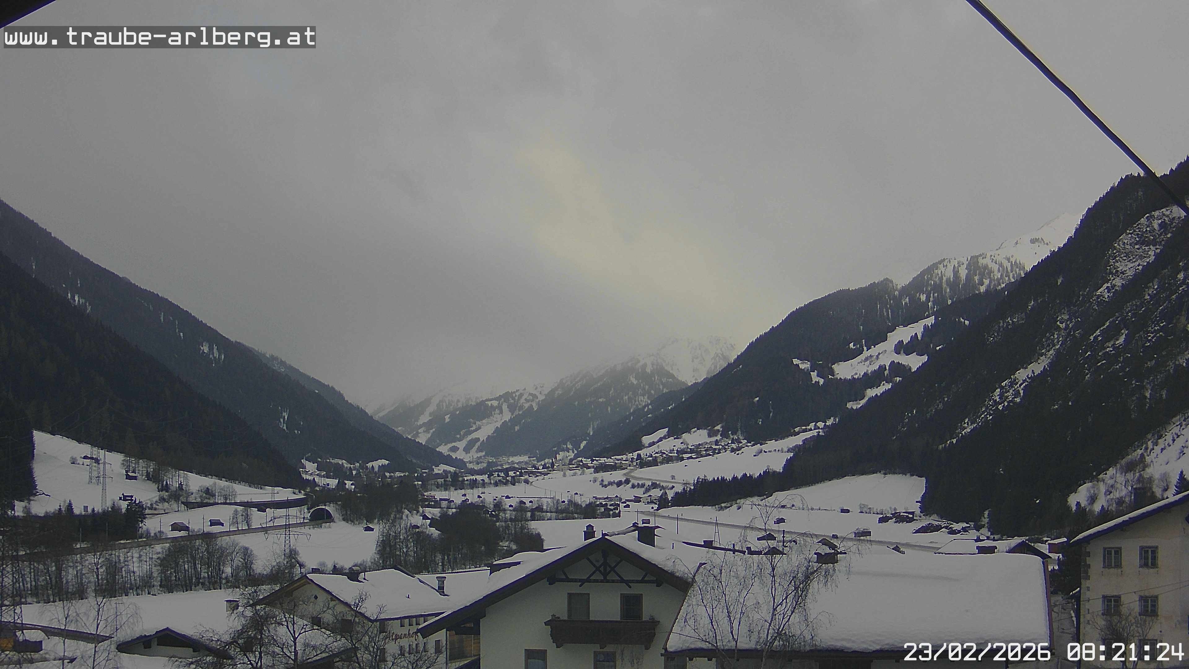Archiv Foto Webcam Pettneu, Gasthof Traube