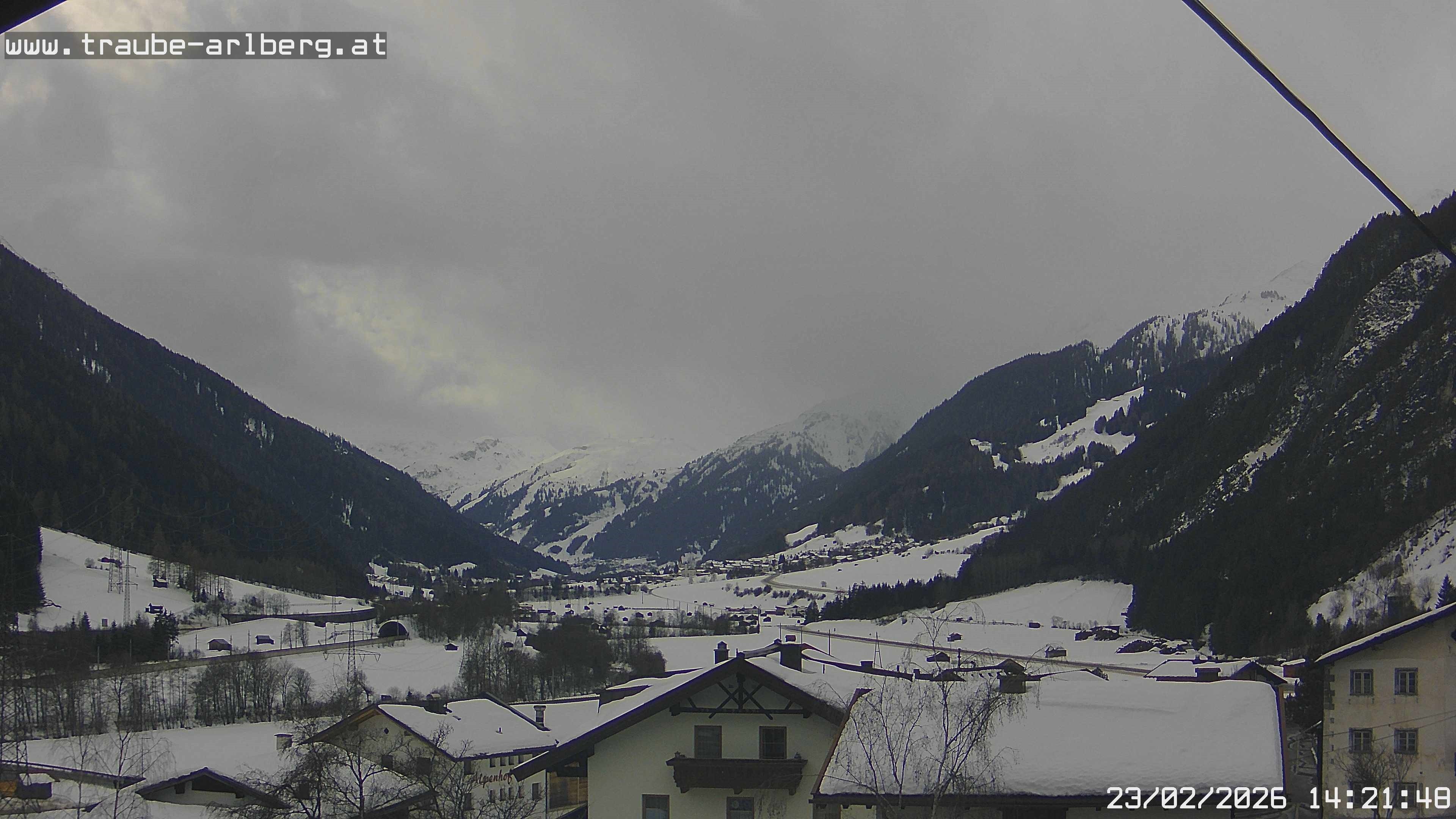 Archiv Foto Webcam Pettneu, Gasthof Traube