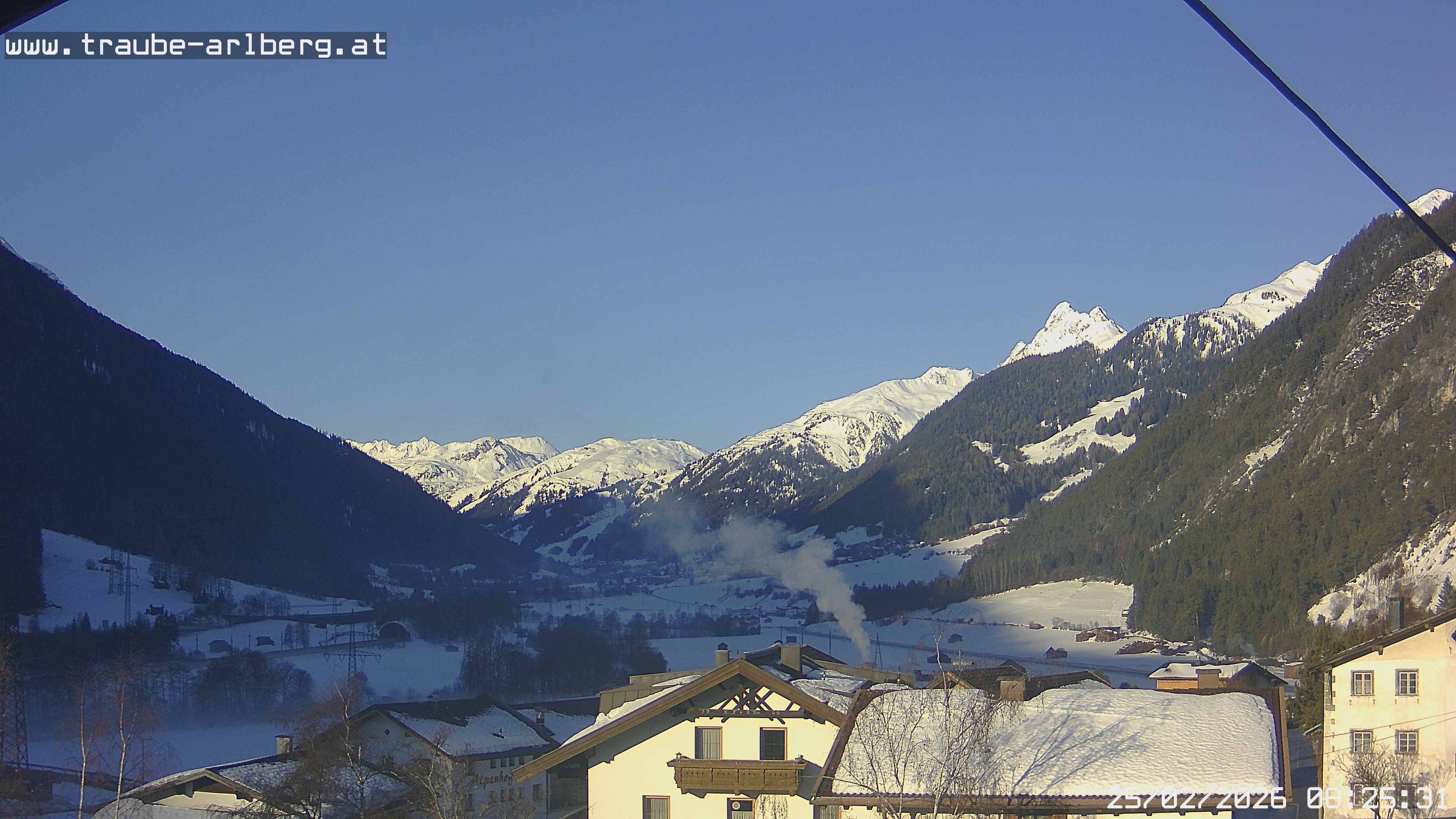 Archiv Foto Webcam Pettneu, Gasthof Traube