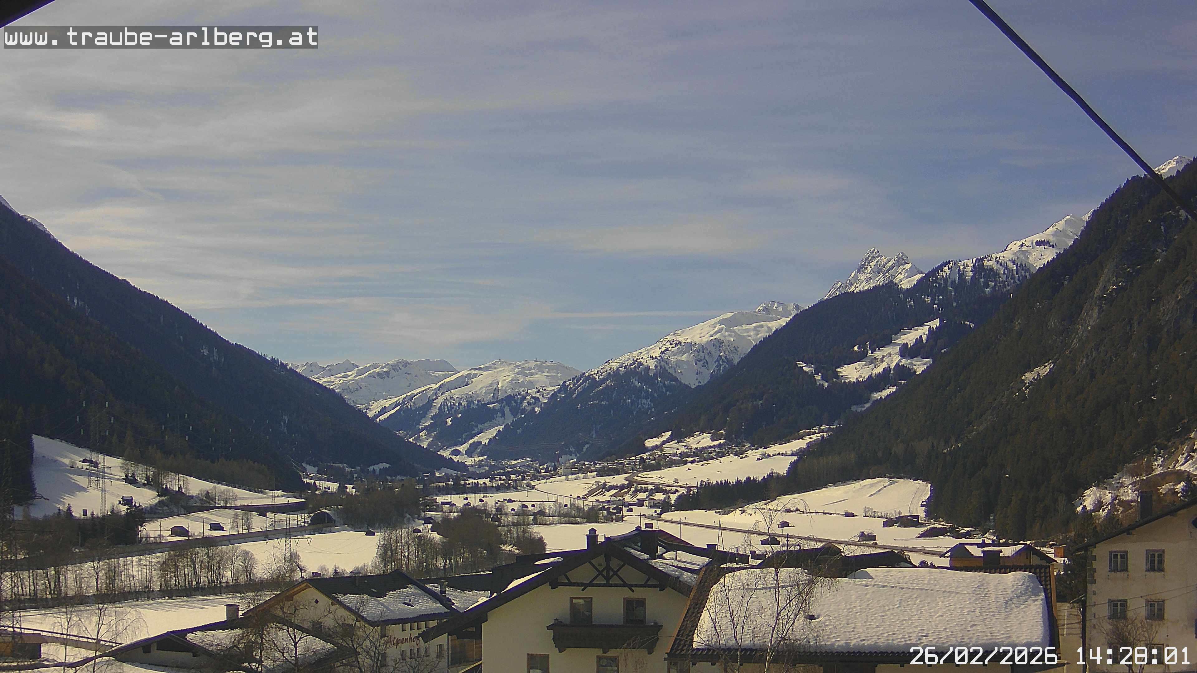 Archived image Webcam guesthouse "Traube", Pettneu