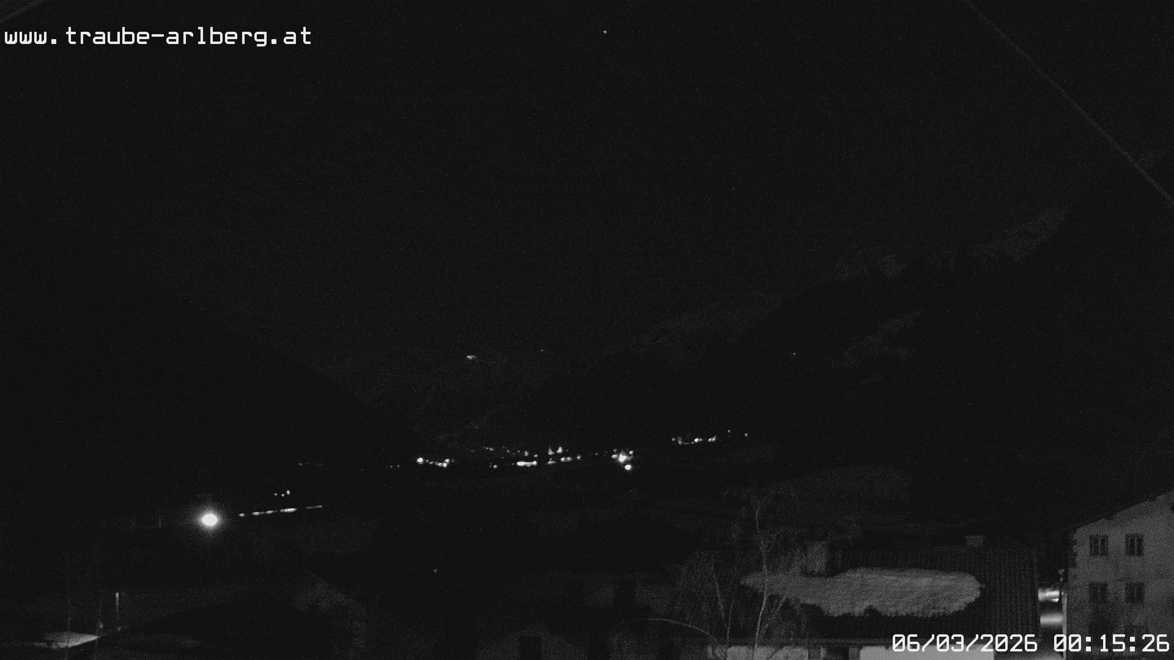 Archiv Foto Webcam Pettneu, Gasthof Traube
