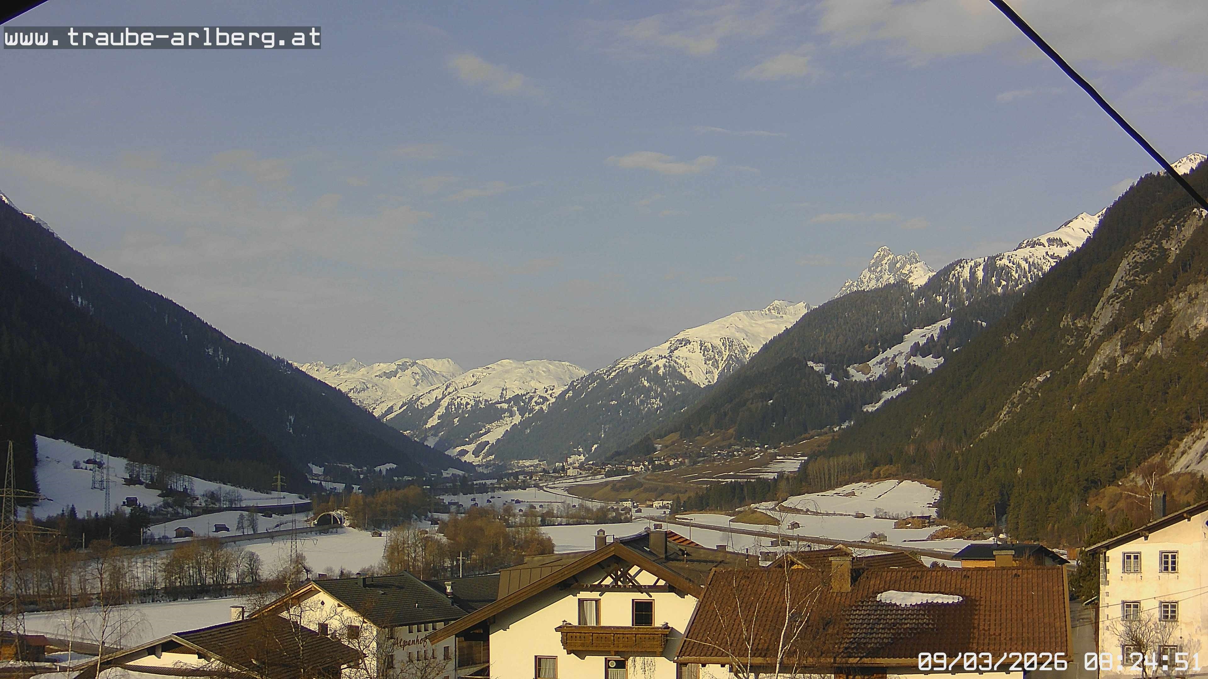 Archiv Foto Webcam Pettneu, Gasthof Traube