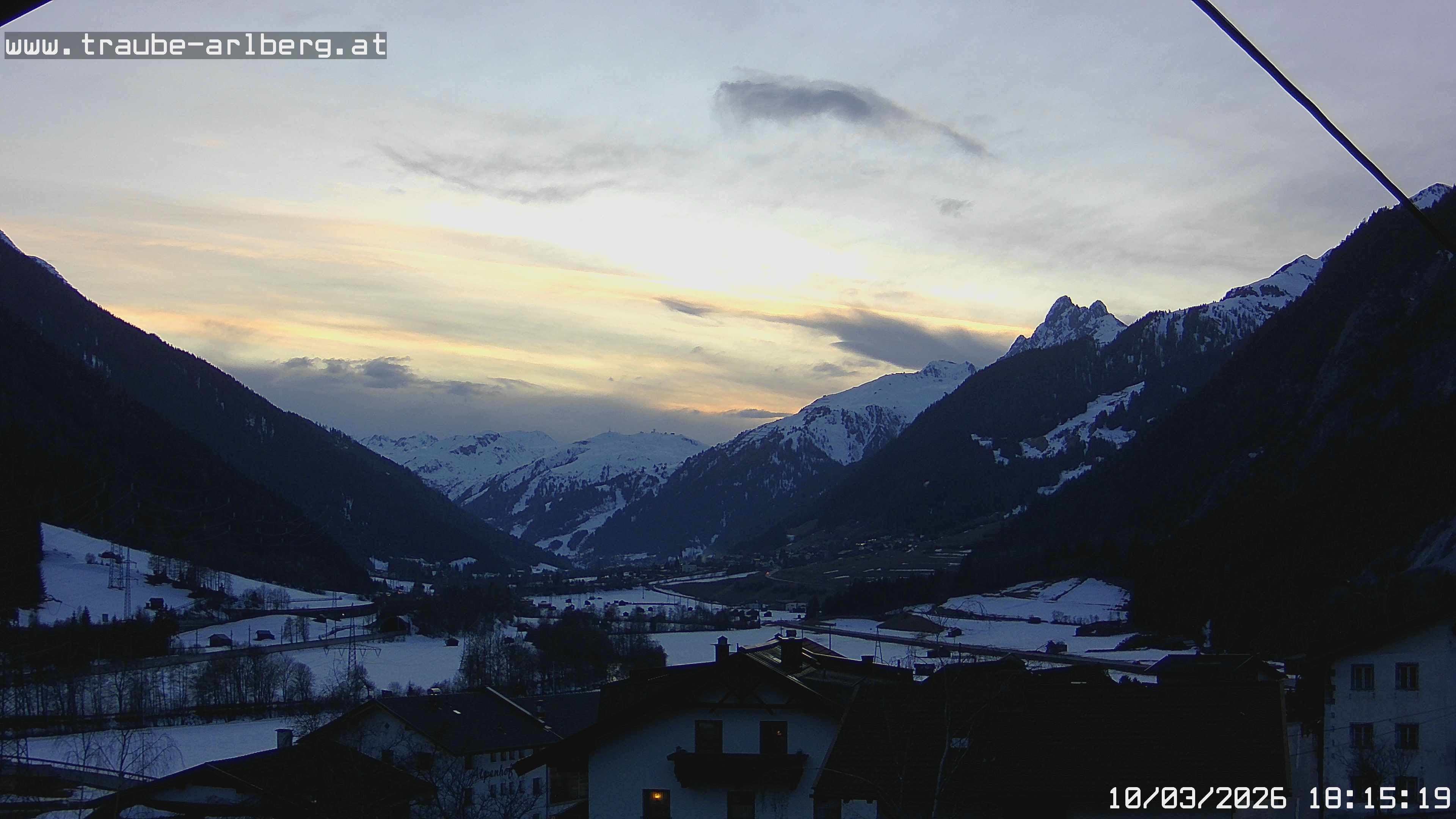 Archiv Foto Webcam Pettneu, Gasthof Traube