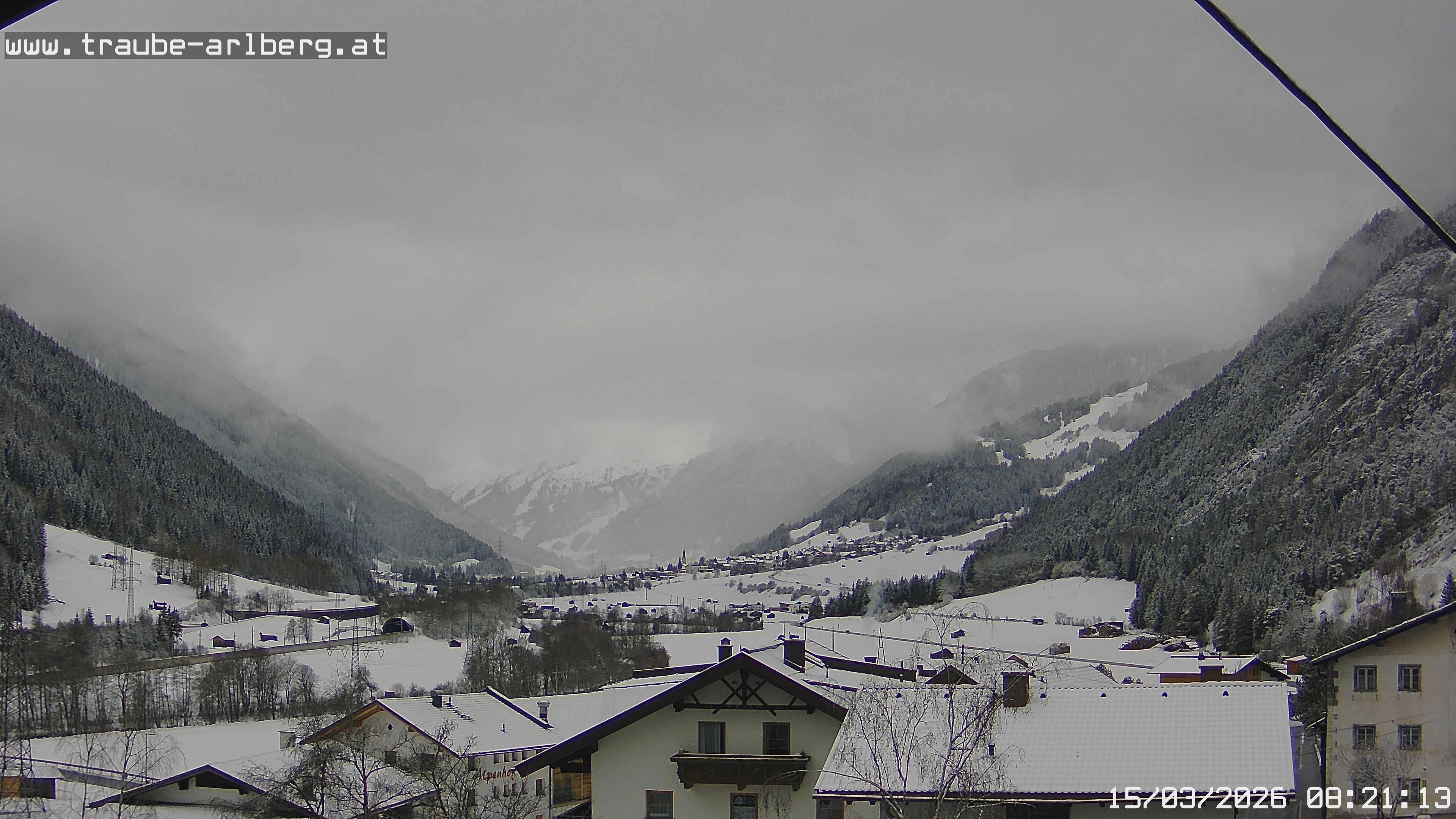Archiv Foto Webcam Pettneu, Gasthof Traube