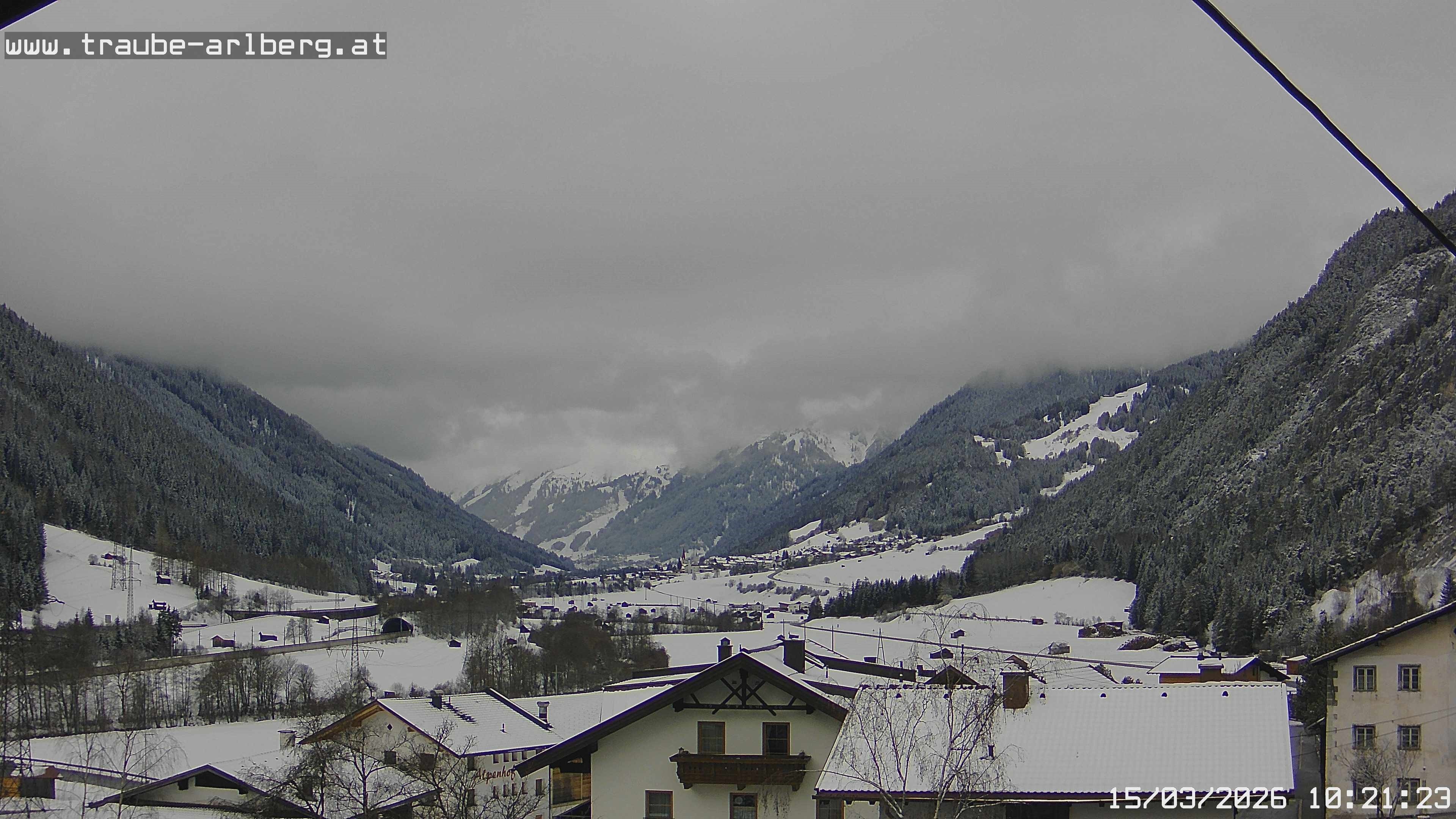 Archiv Foto Webcam Pettneu, Gasthof Traube