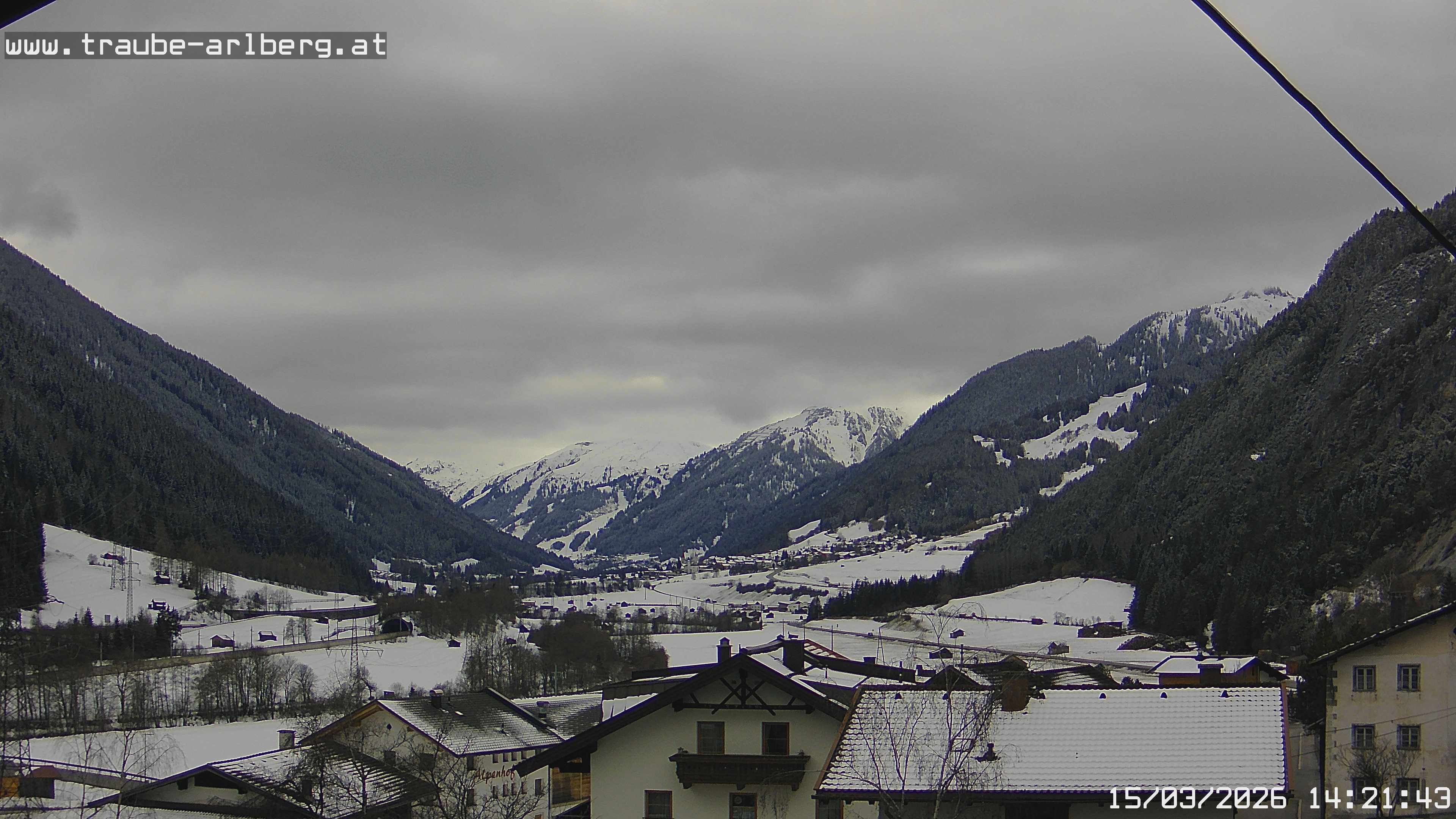 Archiv Foto Webcam Pettneu, Gasthof Traube