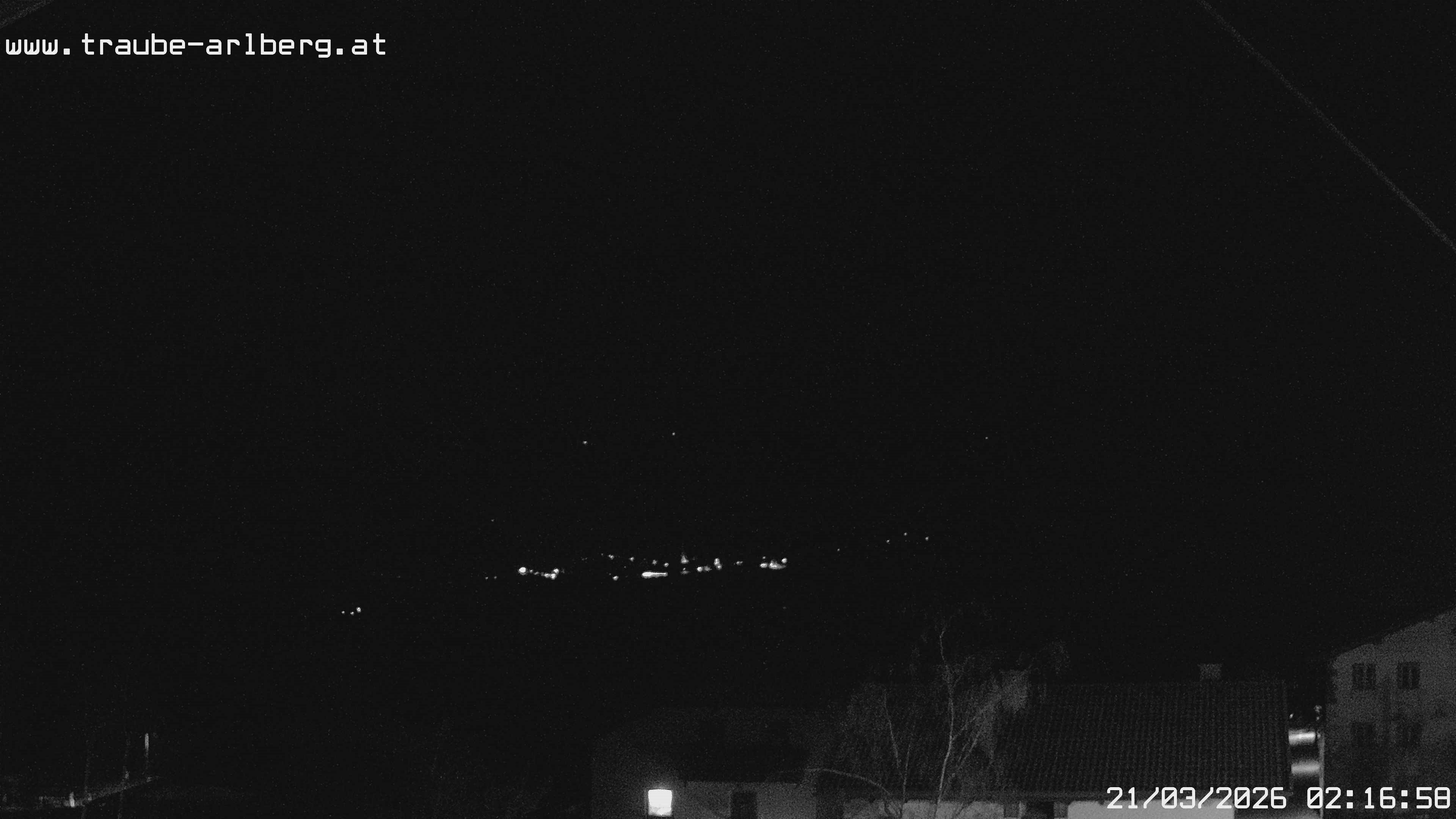 Archived image Webcam guesthouse "Traube", Pettneu