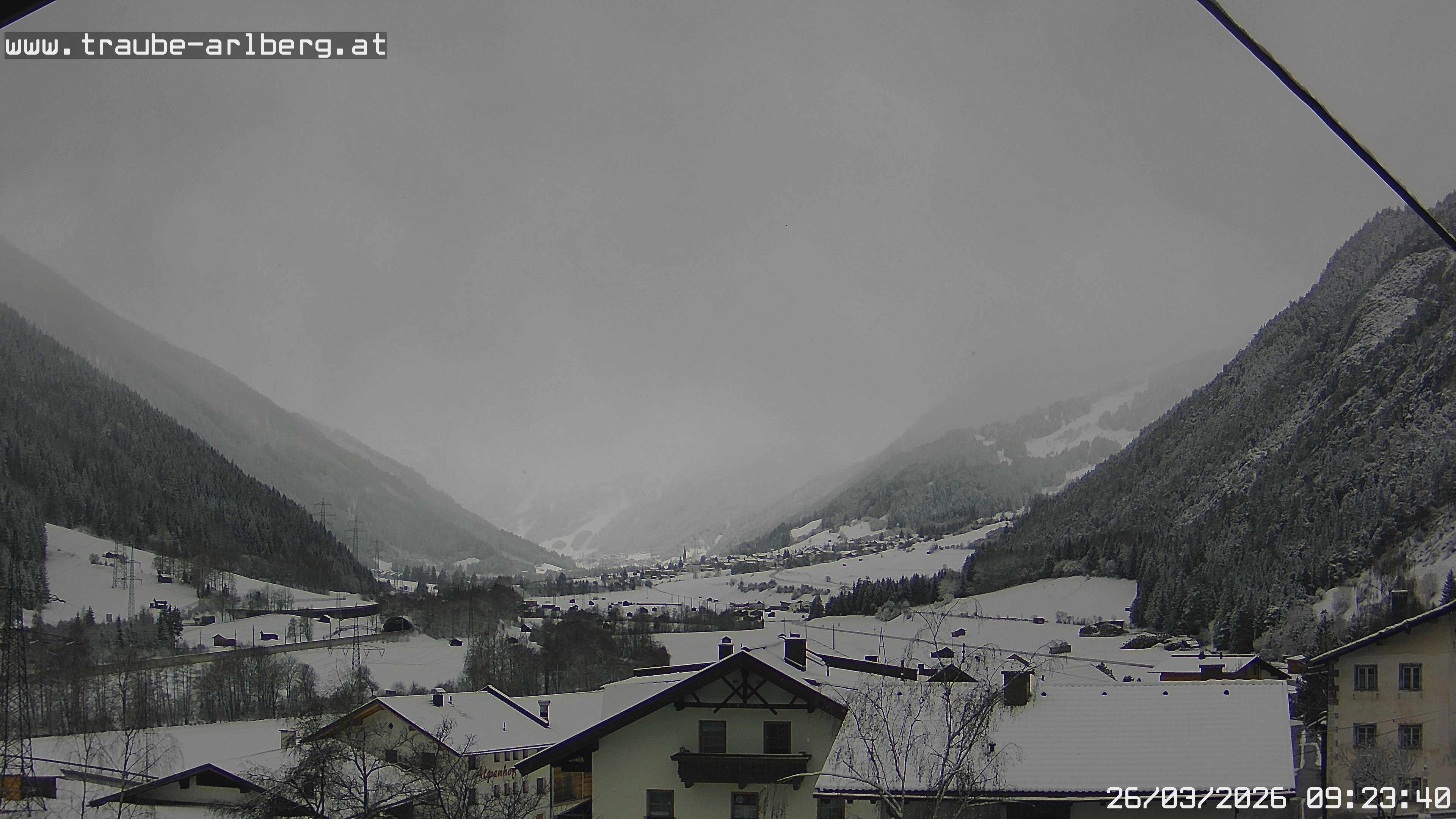 Archiv Foto Webcam Pettneu, Gasthof Traube
