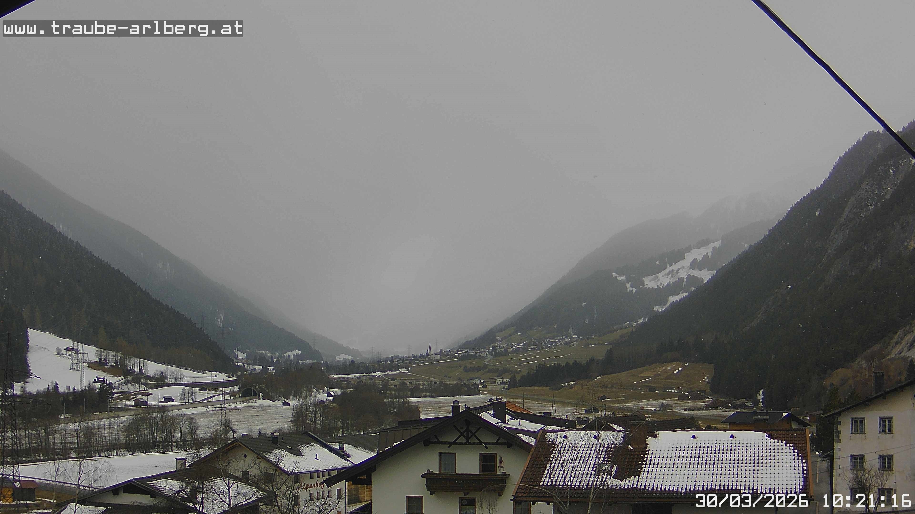 Archiv Foto Webcam Pettneu, Gasthof Traube