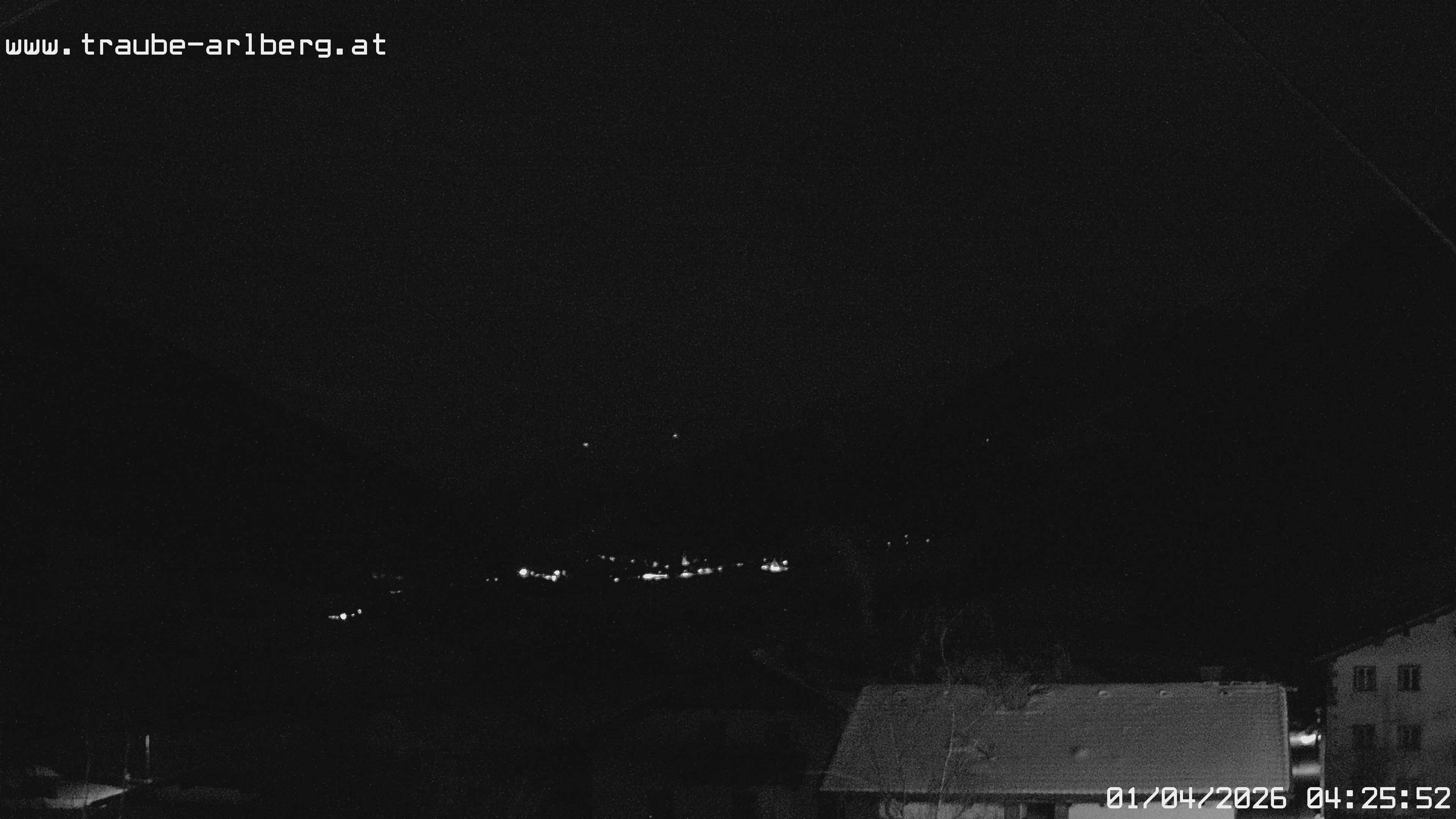 Archived image Webcam guesthouse "Traube", Pettneu