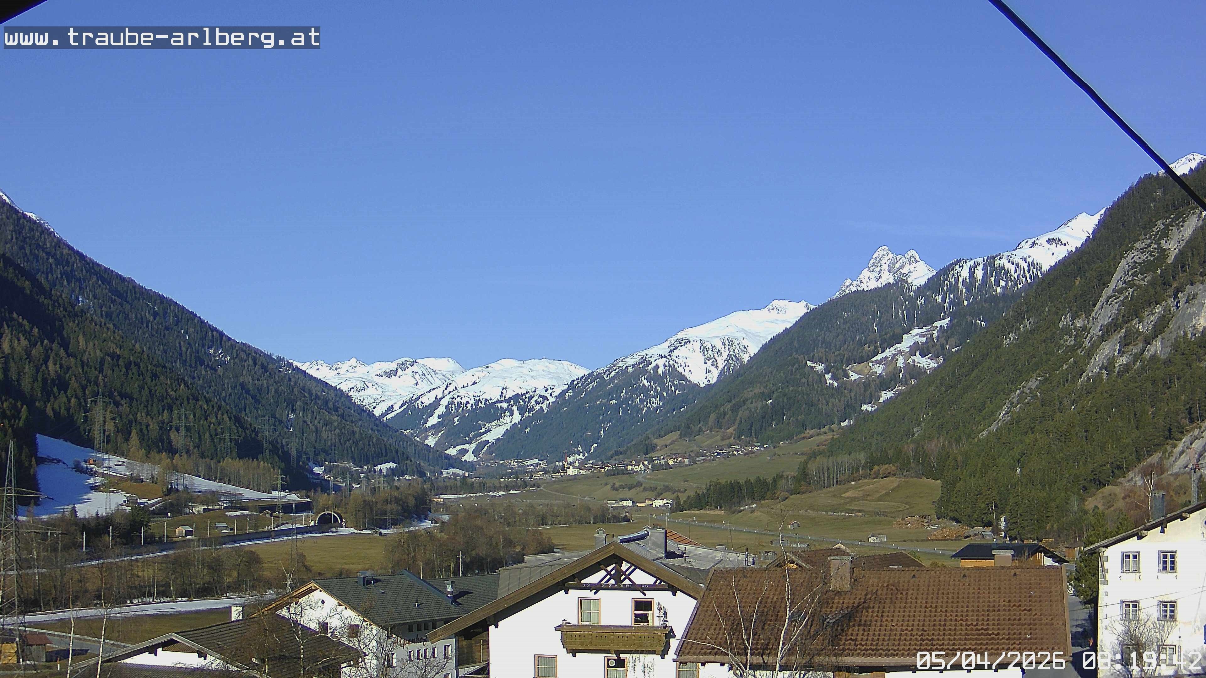 Archiv Foto Webcam Pettneu, Gasthof Traube