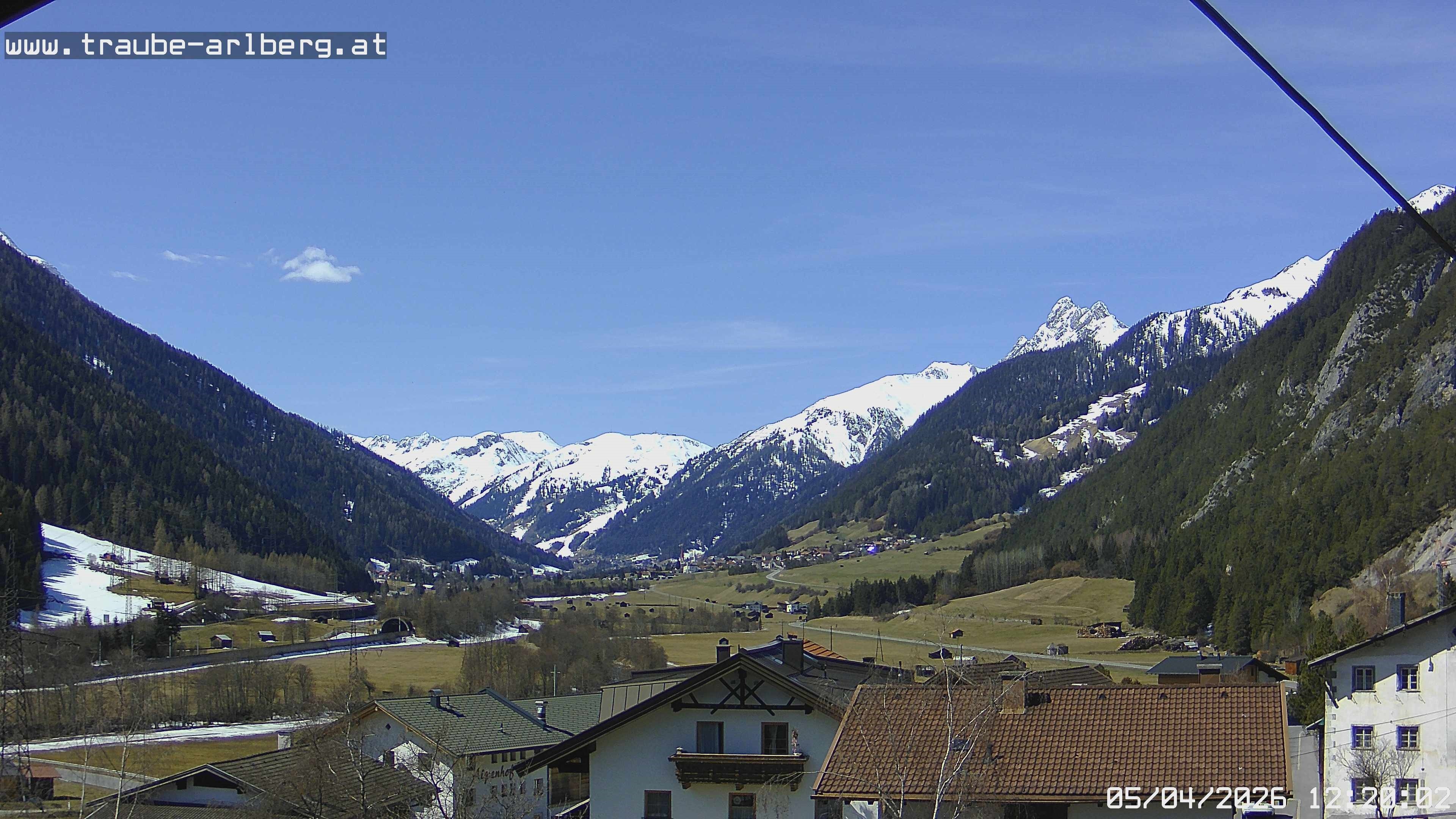 Archiv Foto Webcam Pettneu, Gasthof Traube