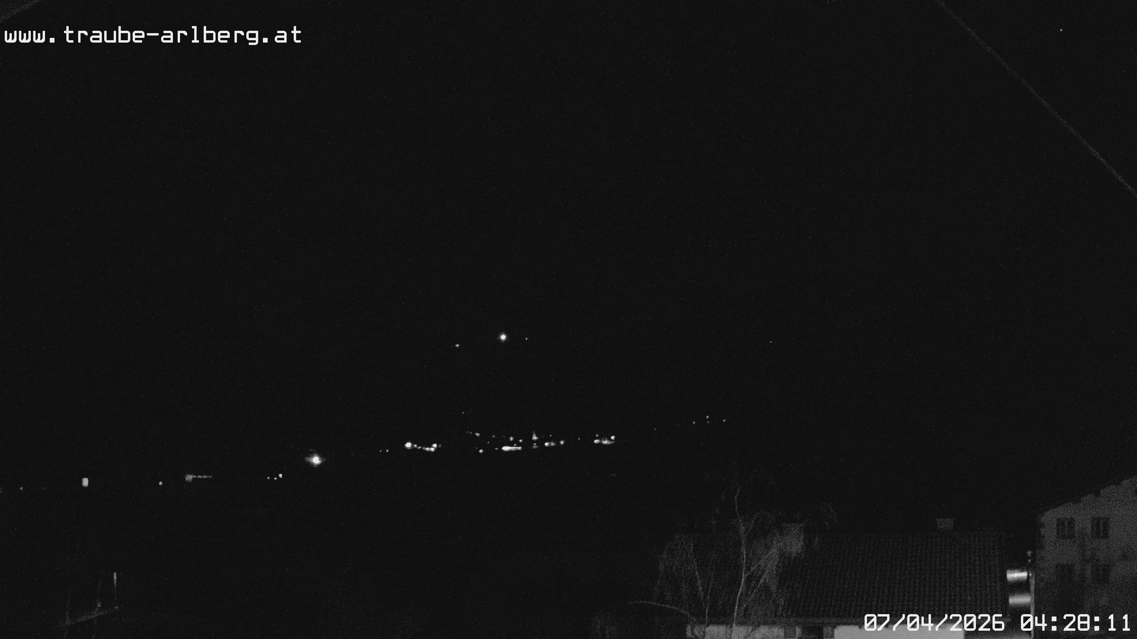 Archived image Webcam guesthouse "Traube", Pettneu