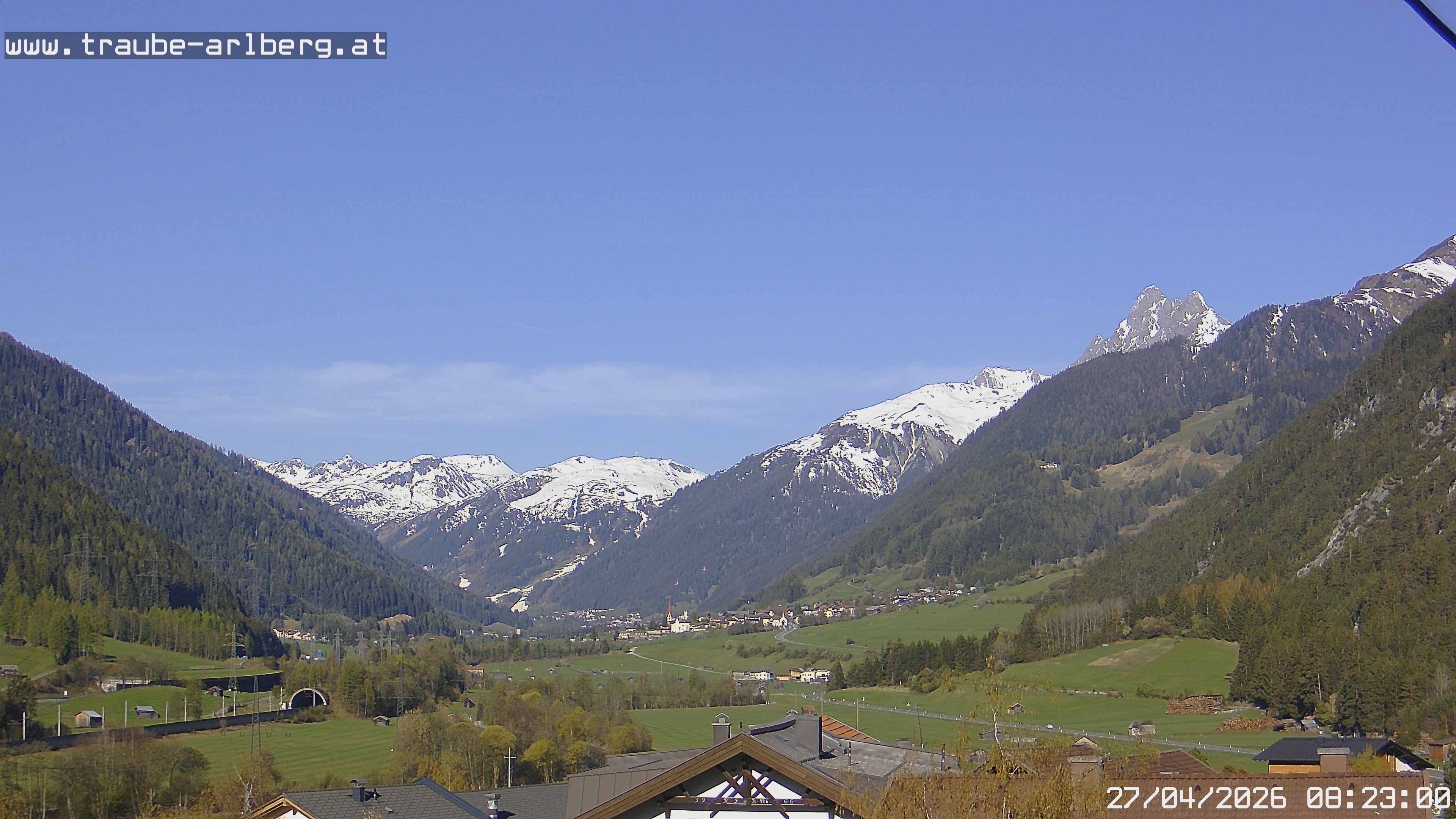 Archiv Foto Webcam Pettneu, Gasthof Traube