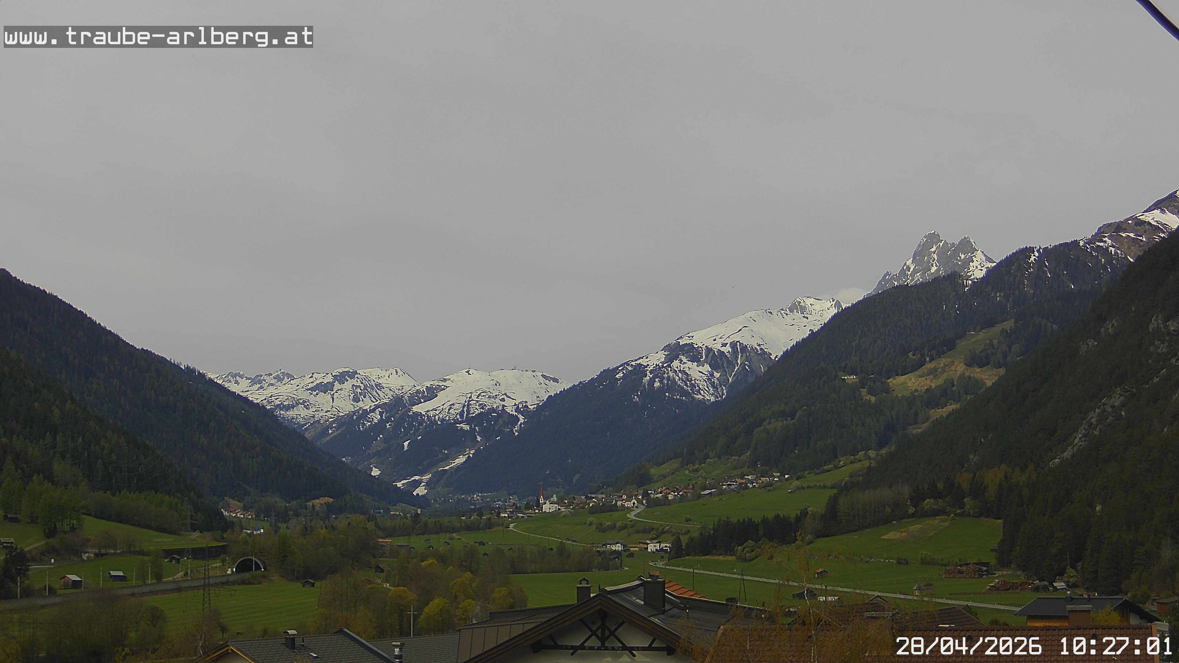 Archiv Foto Webcam Pettneu, Gasthof Traube