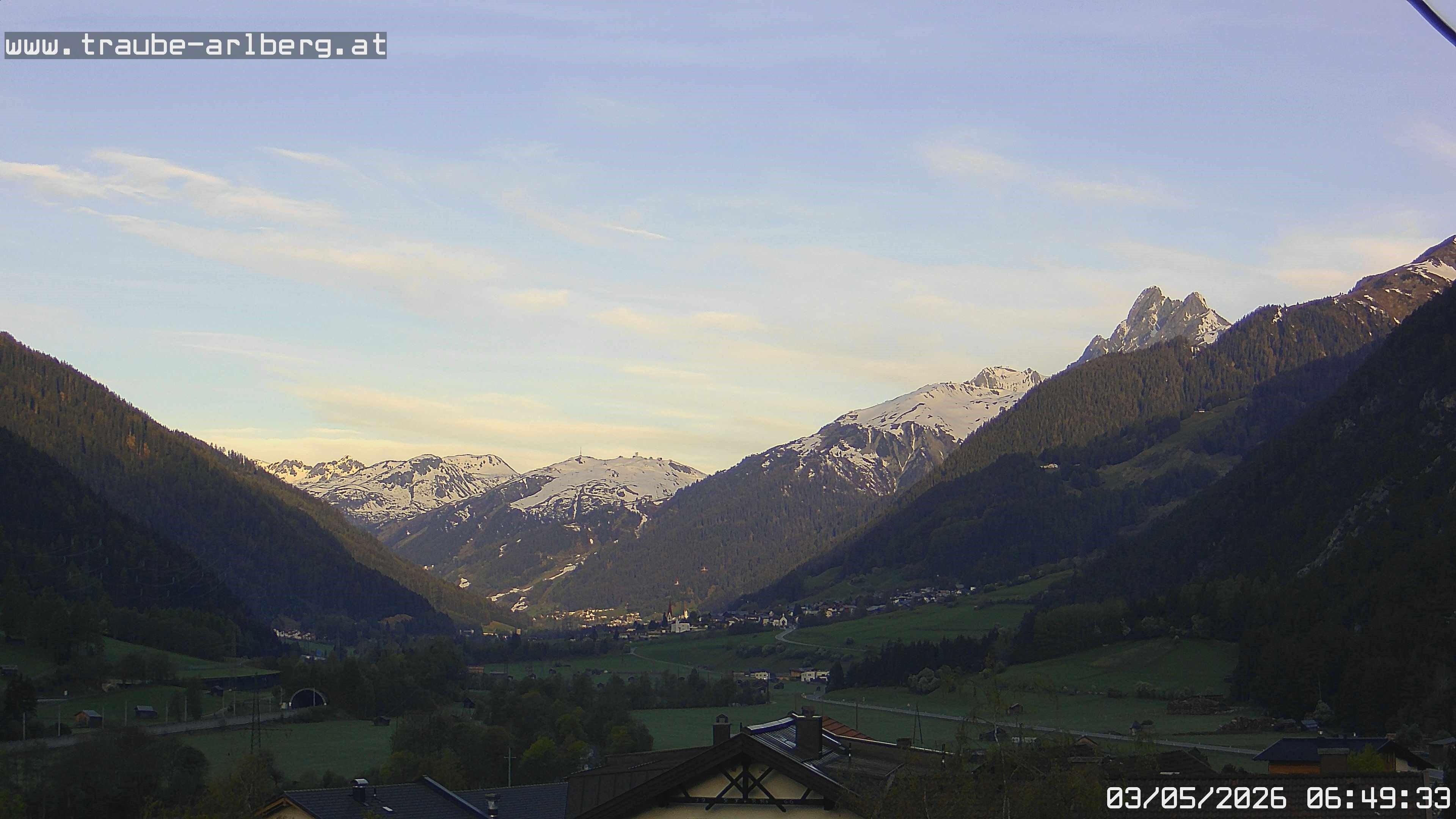 Archiv Foto Webcam Pettneu, Gasthof Traube