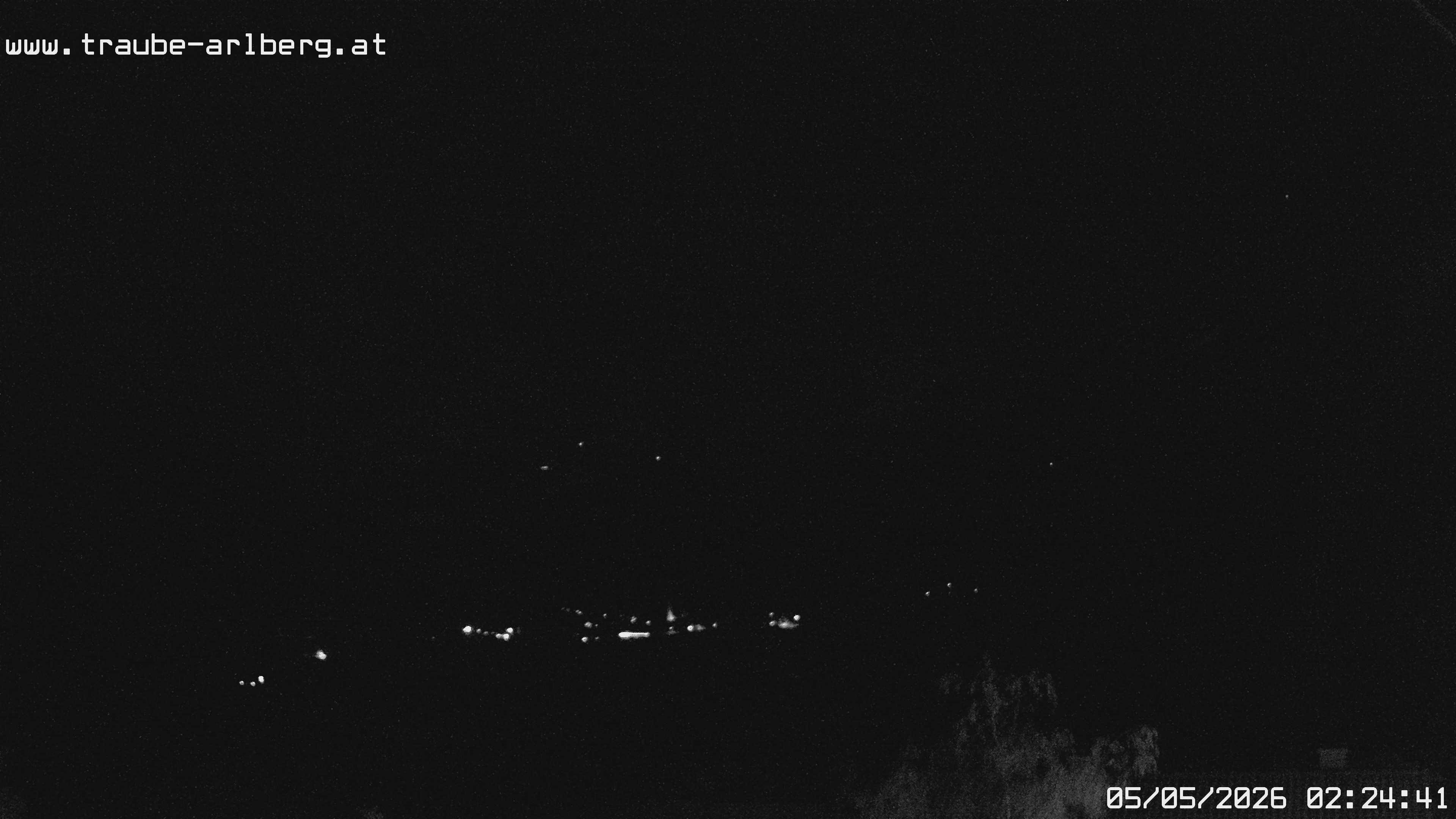 Archived image Webcam guesthouse "Traube", Pettneu