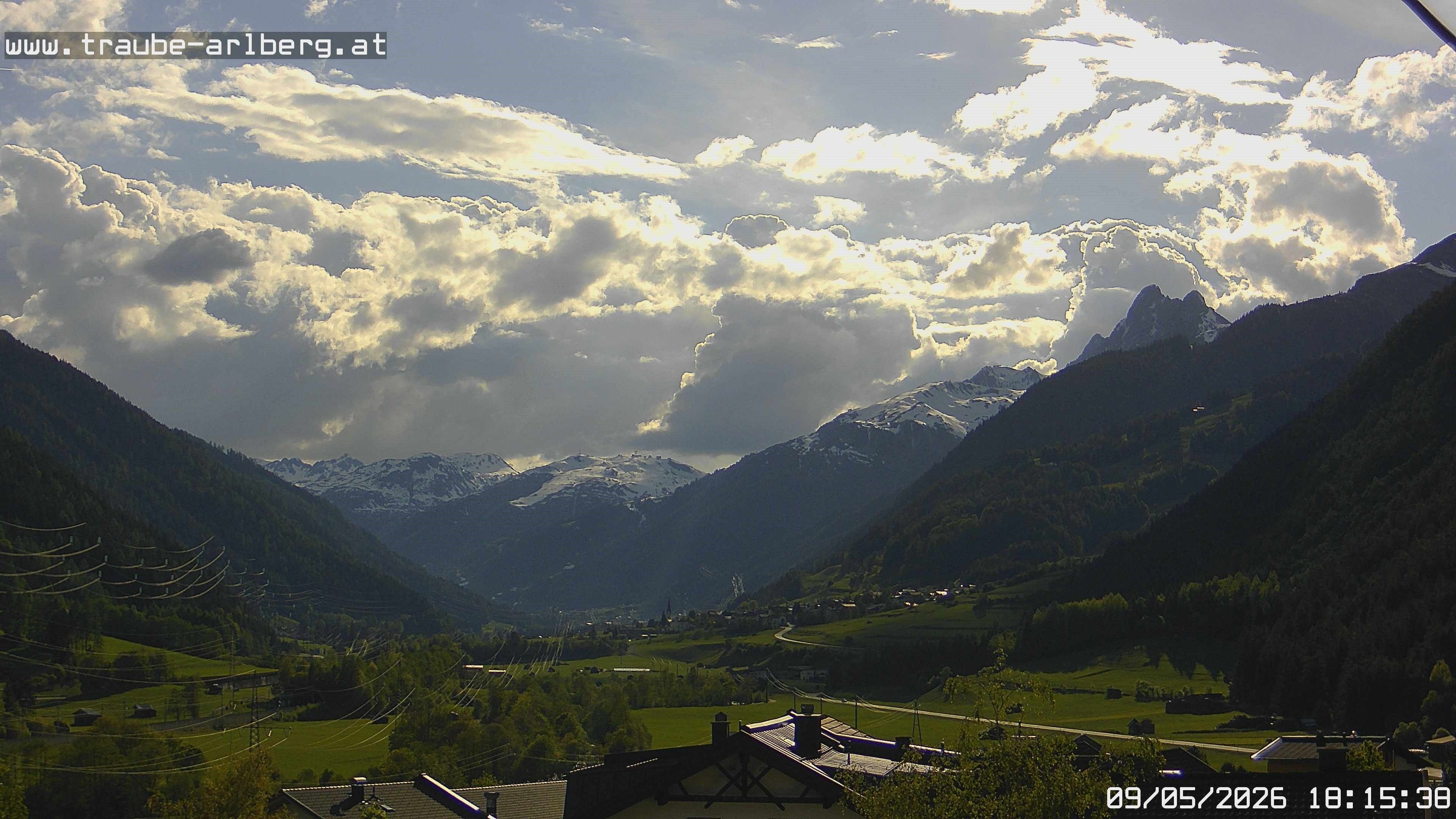 Archiv Foto Webcam Pettneu, Gasthof Traube