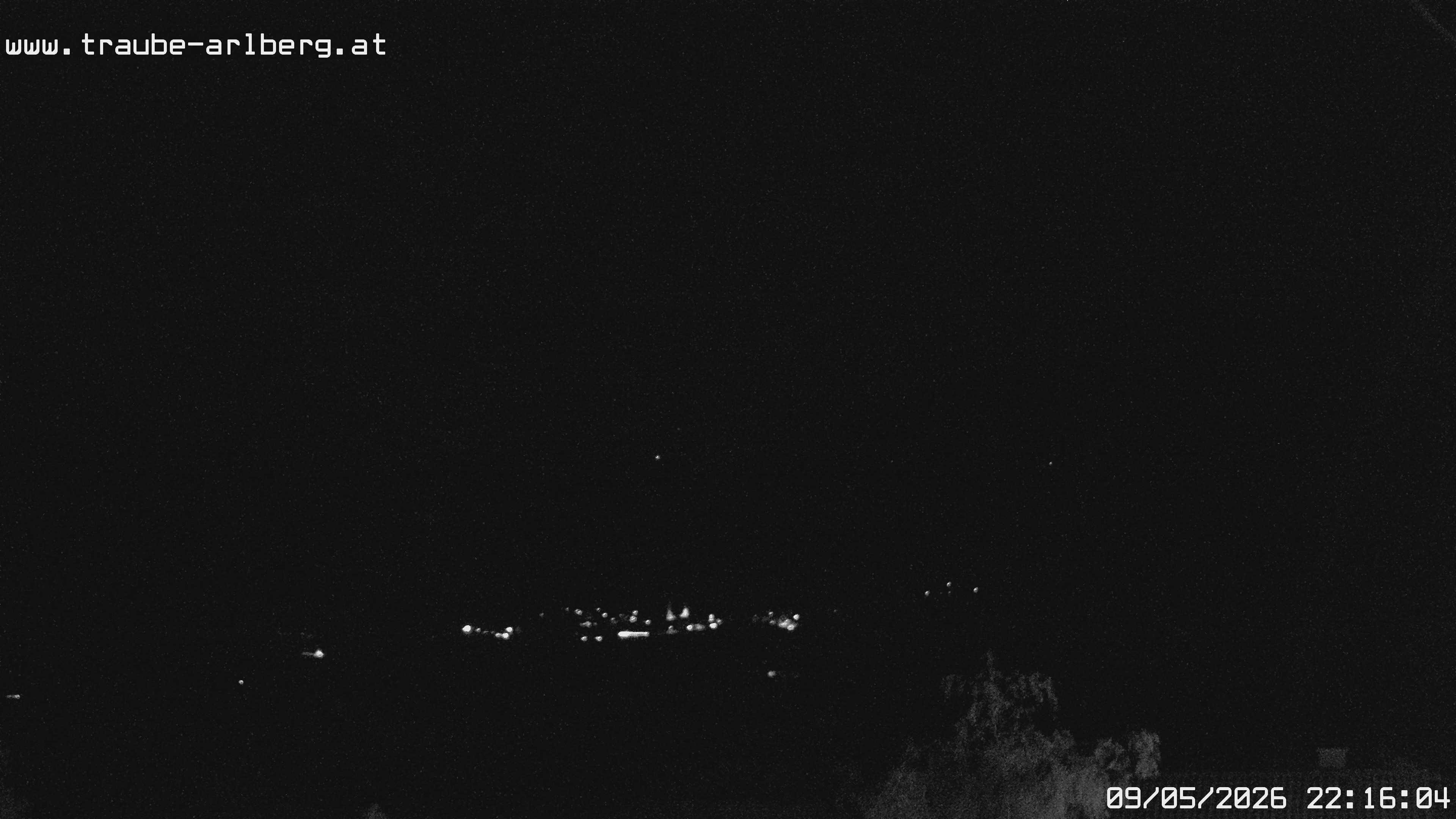 Archived image Webcam guesthouse "Traube", Pettneu