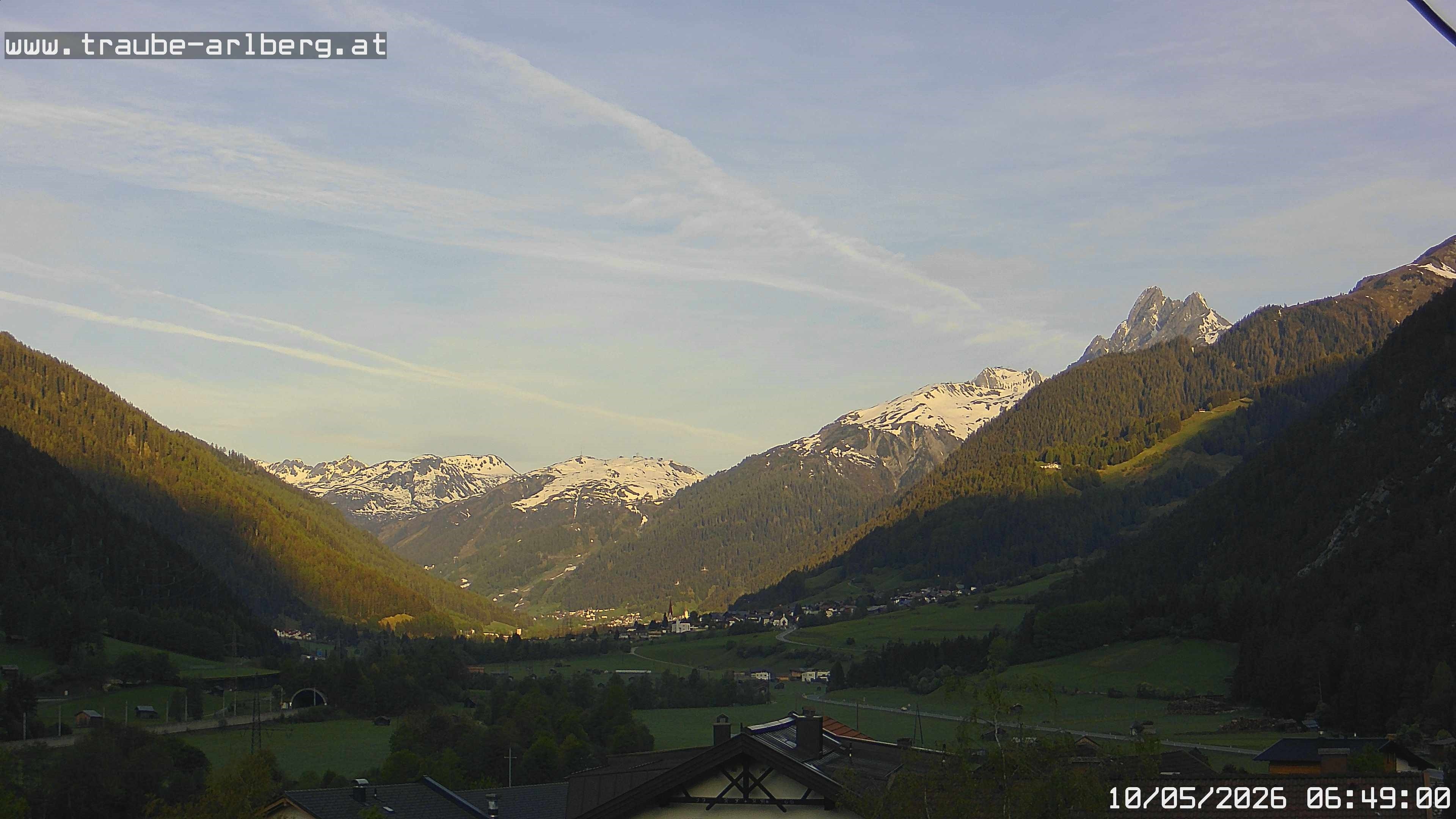 Archiv Foto Webcam Pettneu, Gasthof Traube
