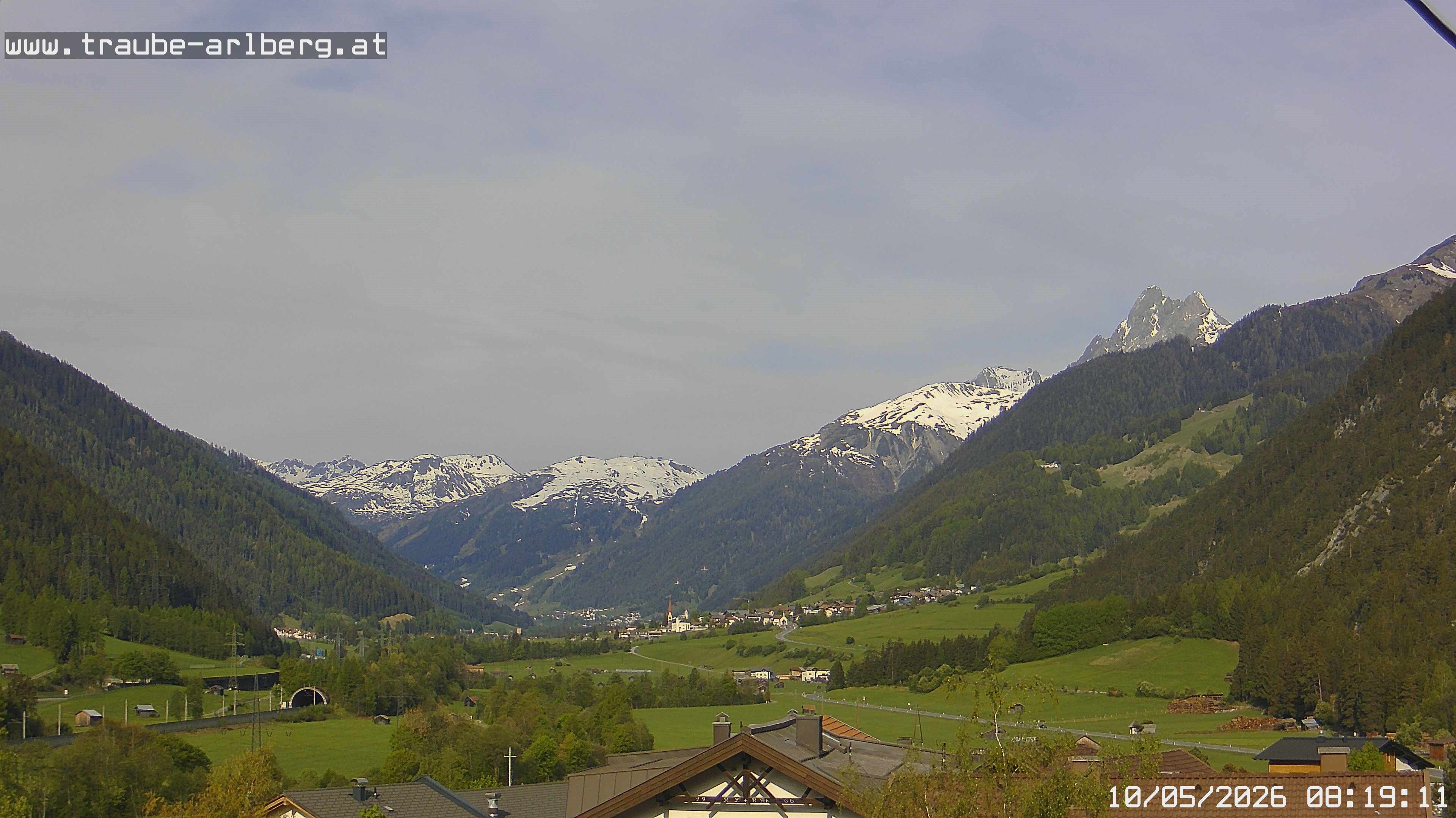 Archiv Foto Webcam Pettneu, Gasthof Traube