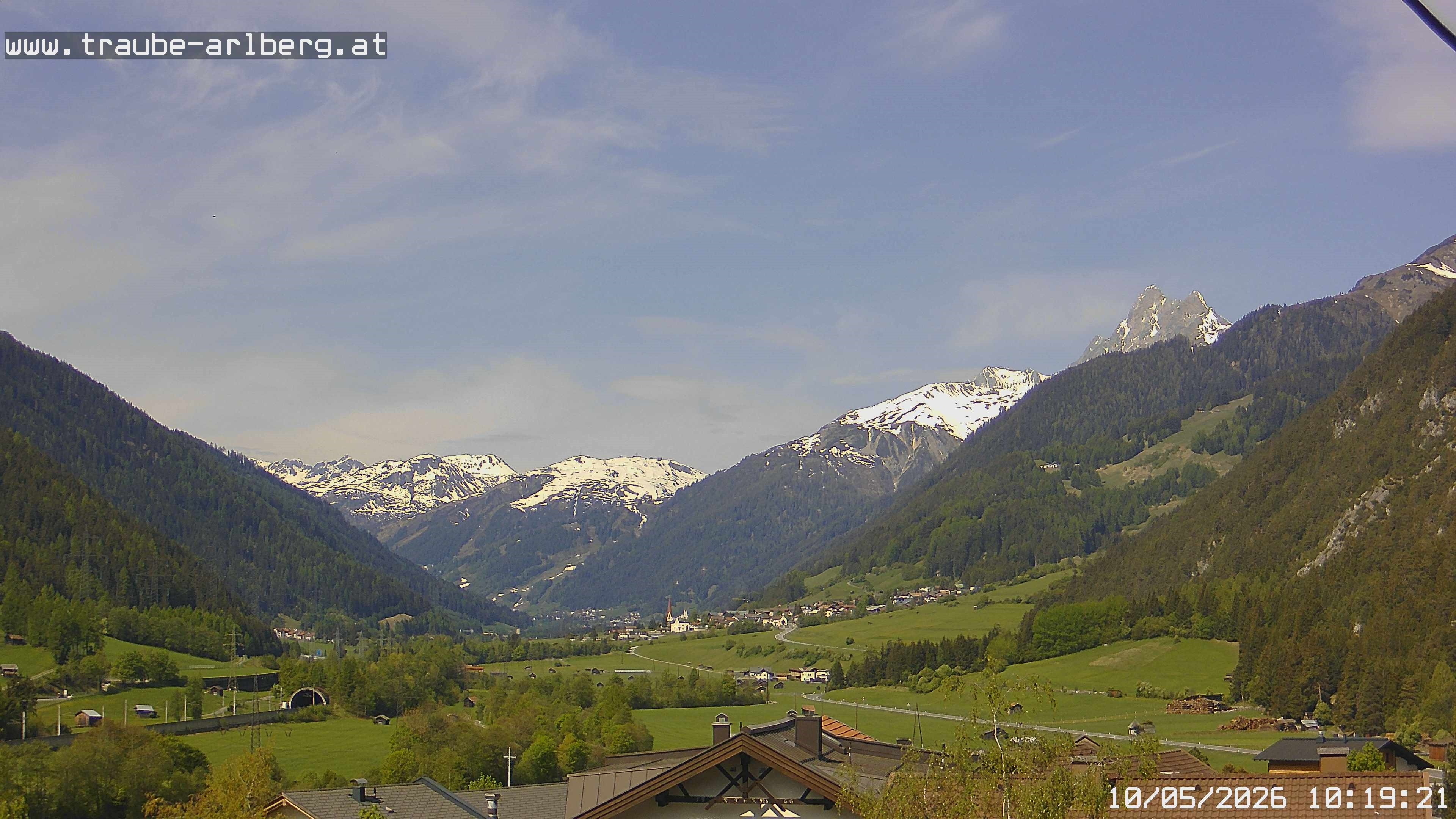 Archiv Foto Webcam Pettneu, Gasthof Traube
