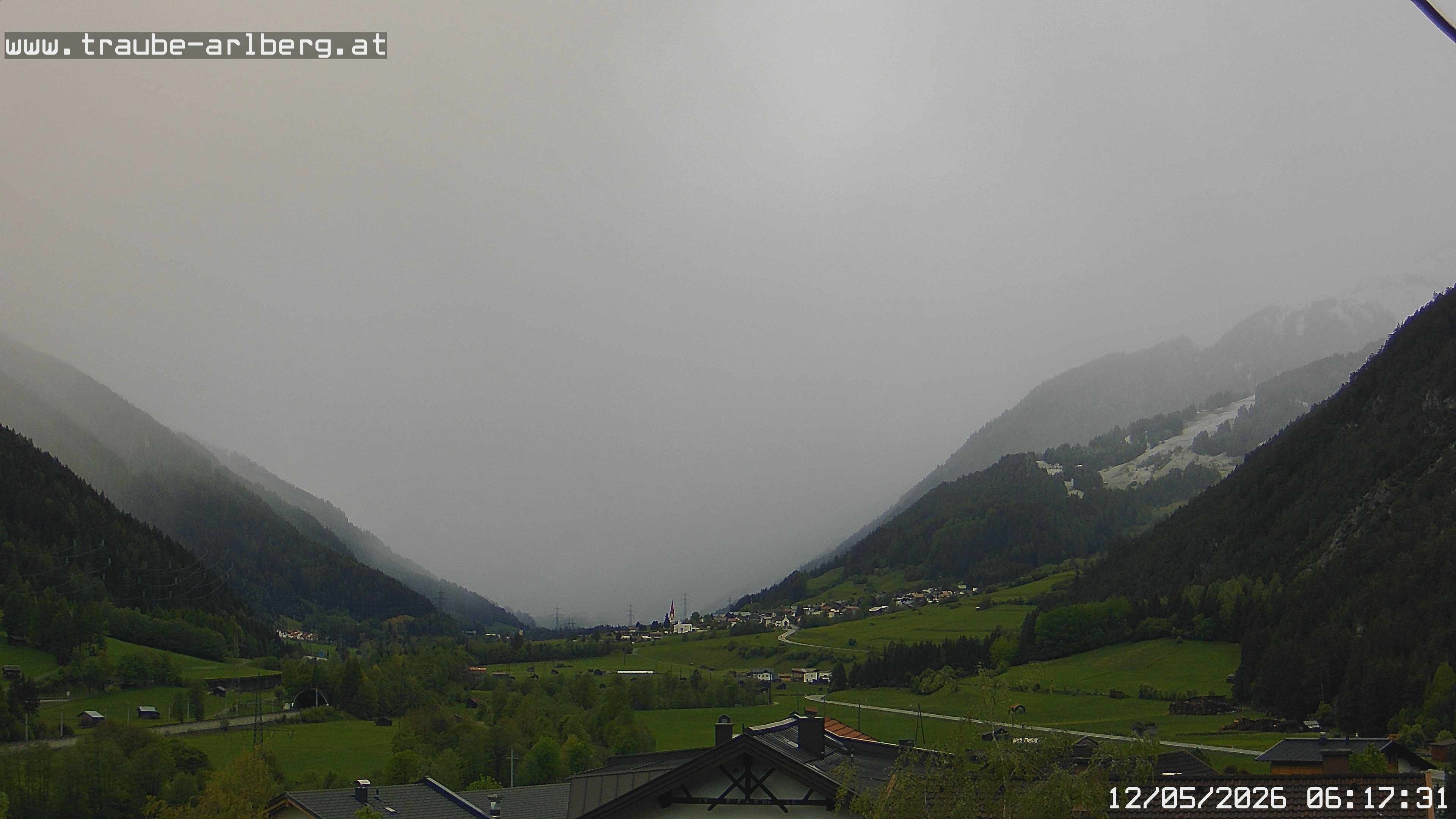 Archiv Foto Webcam Pettneu, Gasthof Traube