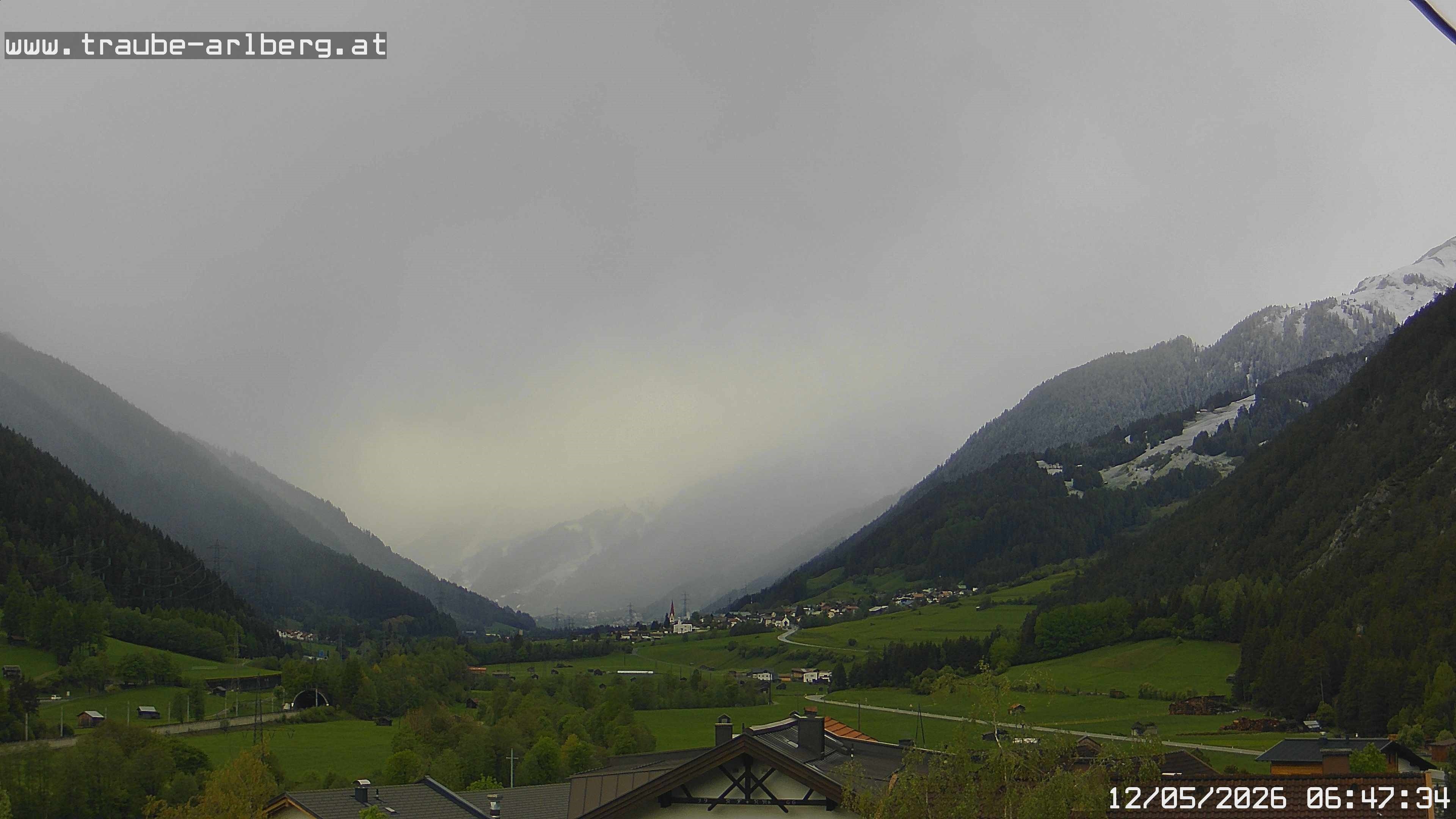 Archiv Foto Webcam Pettneu, Gasthof Traube