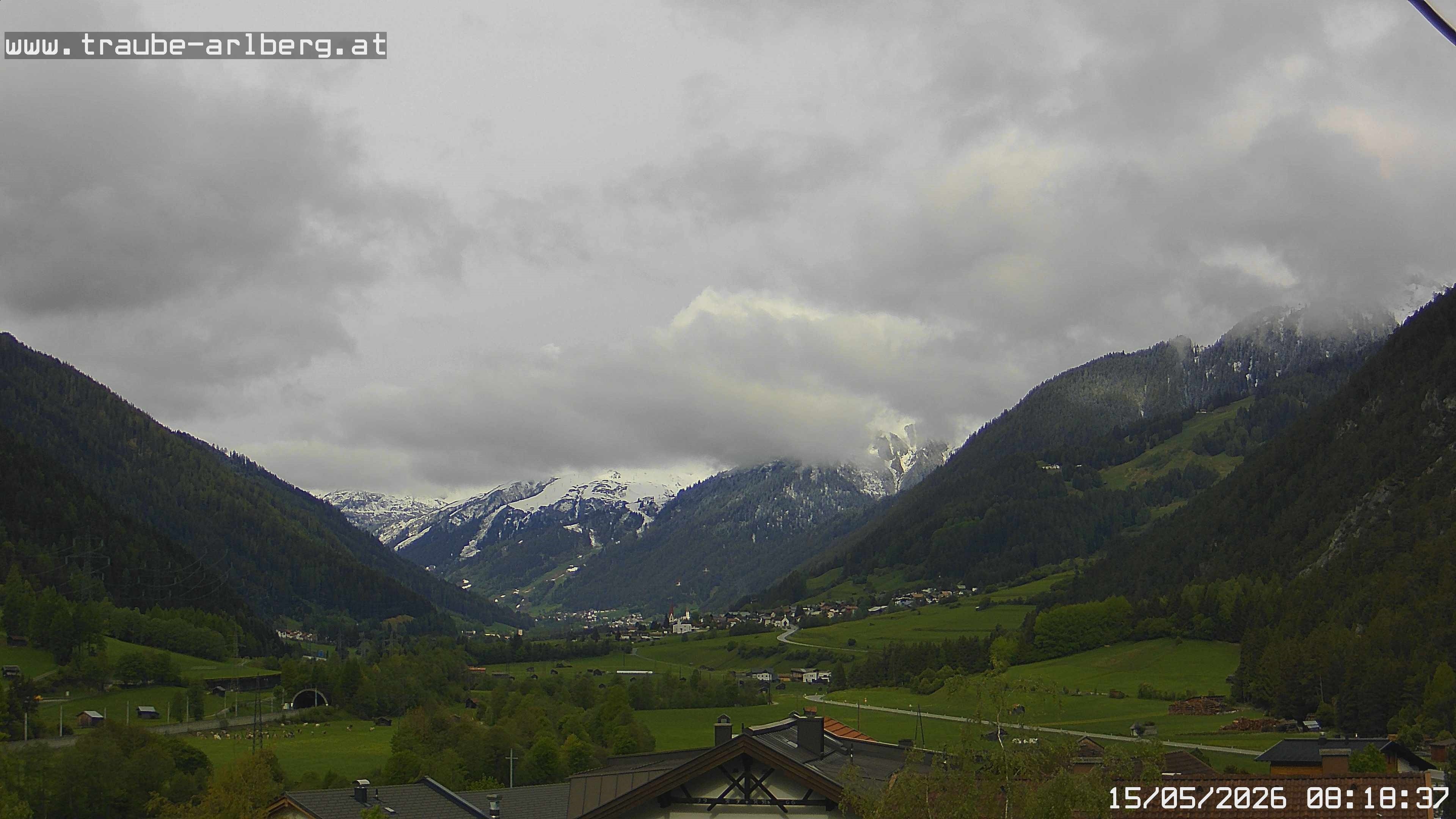Archiv Foto Webcam Pettneu, Gasthof Traube