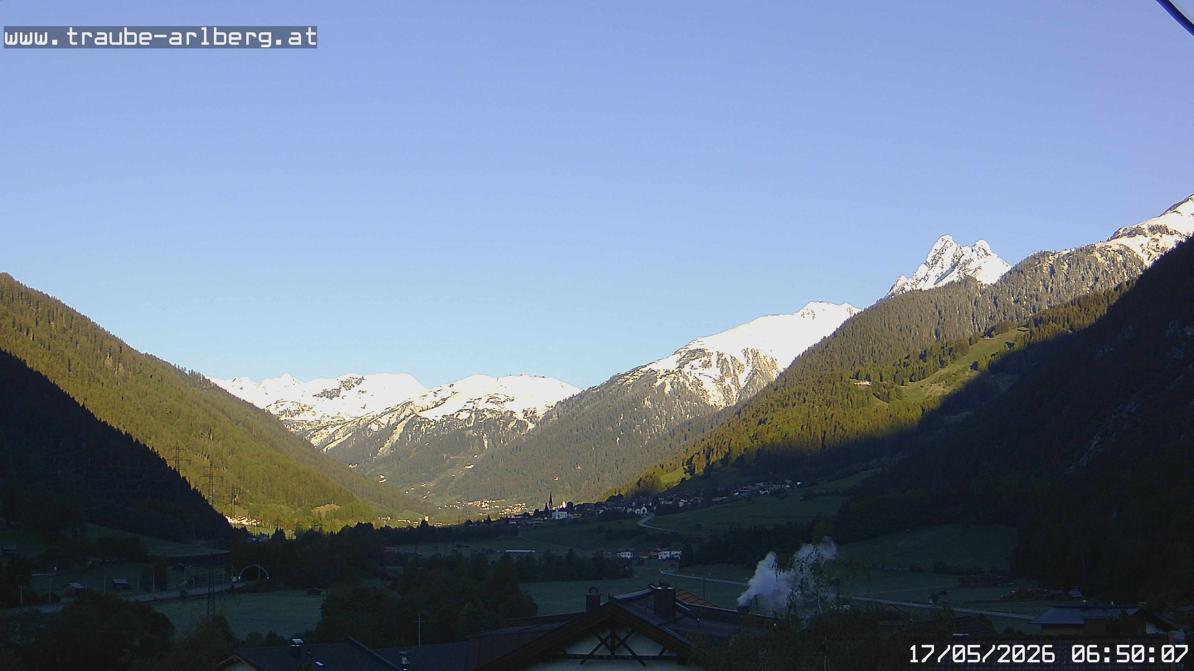 Archiv Foto Webcam Pettneu, Gasthof Traube