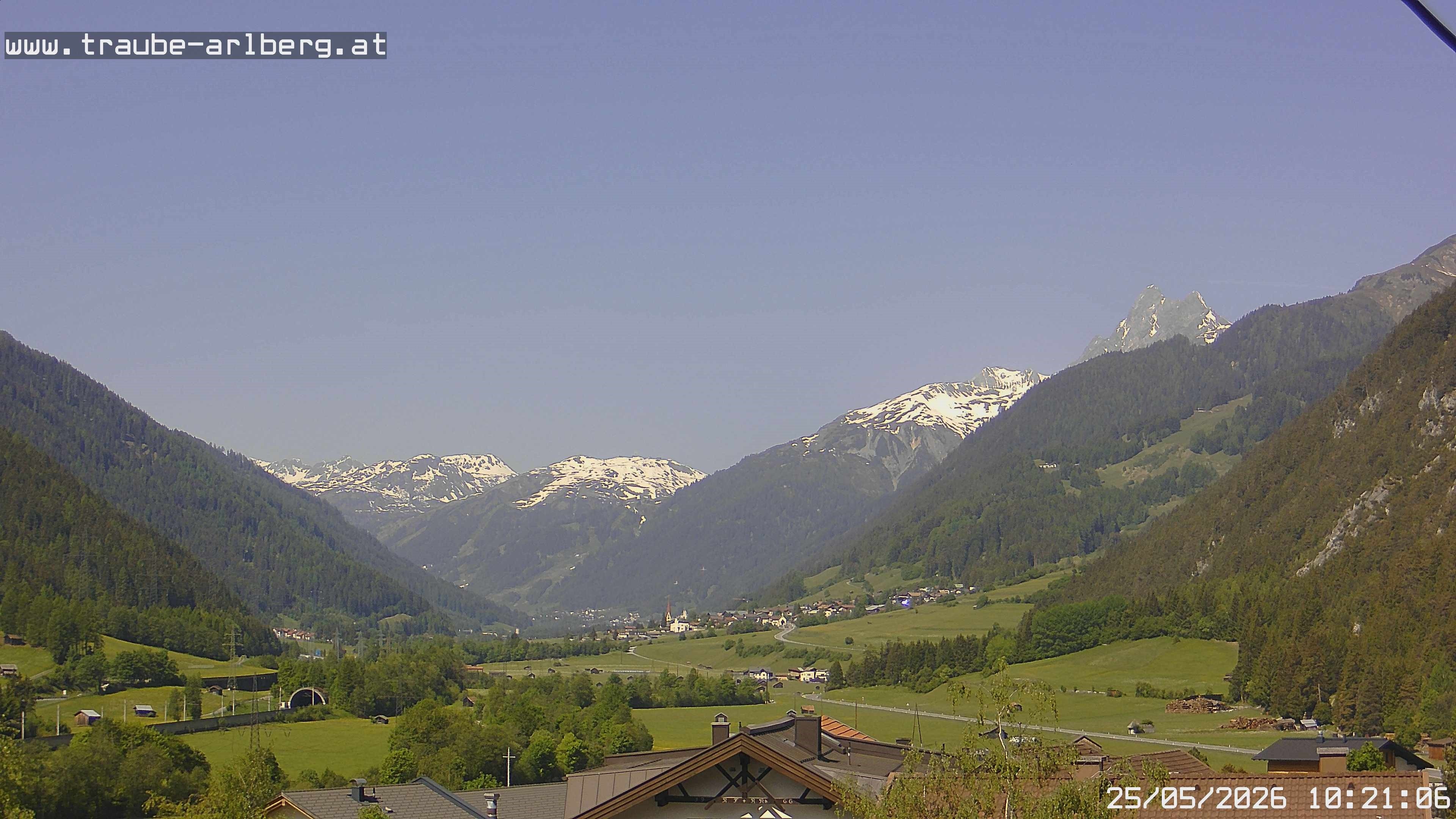 Archiv Foto Webcam Pettneu, Gasthof Traube