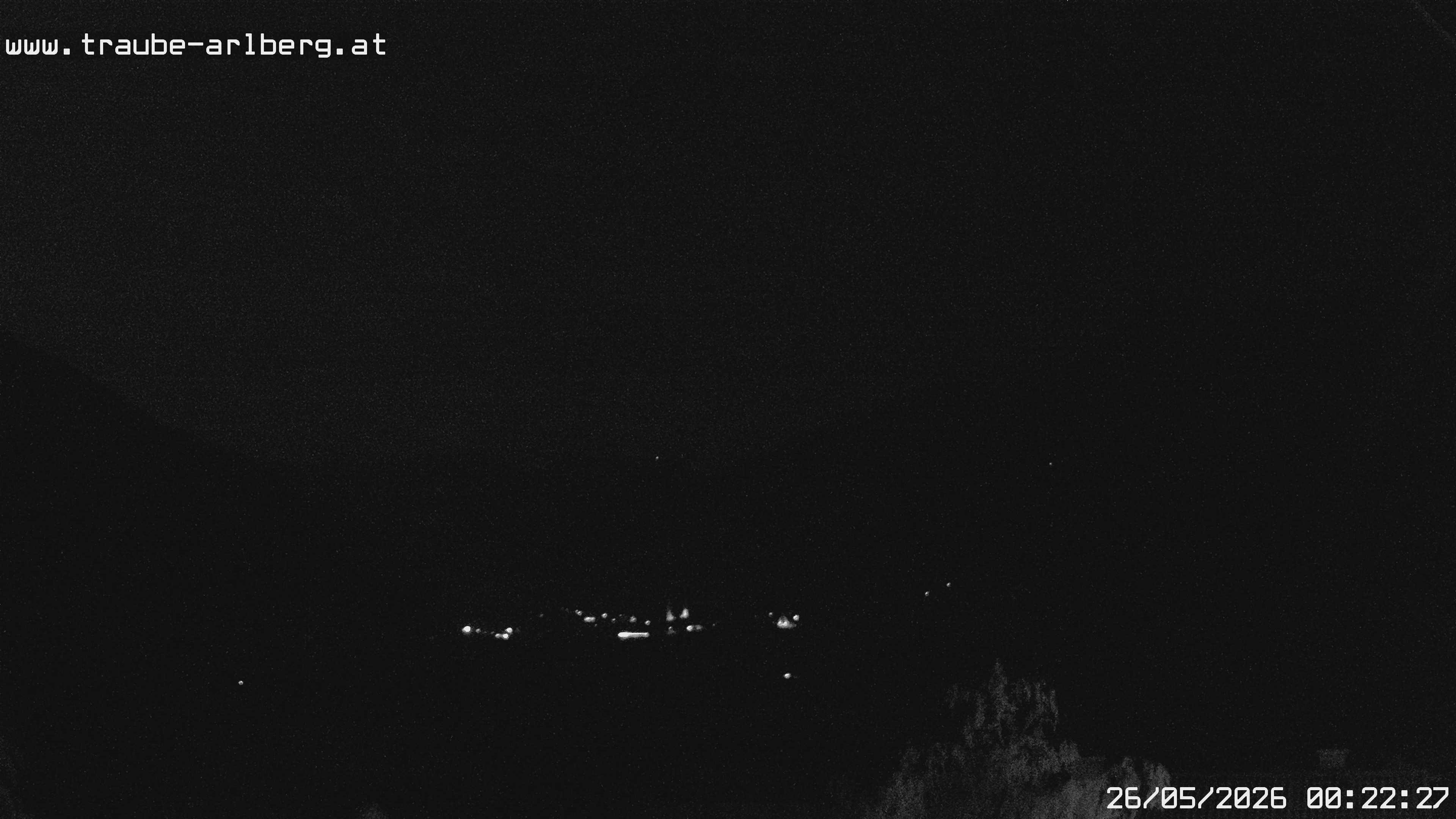 Archived image Webcam guesthouse "Traube", Pettneu