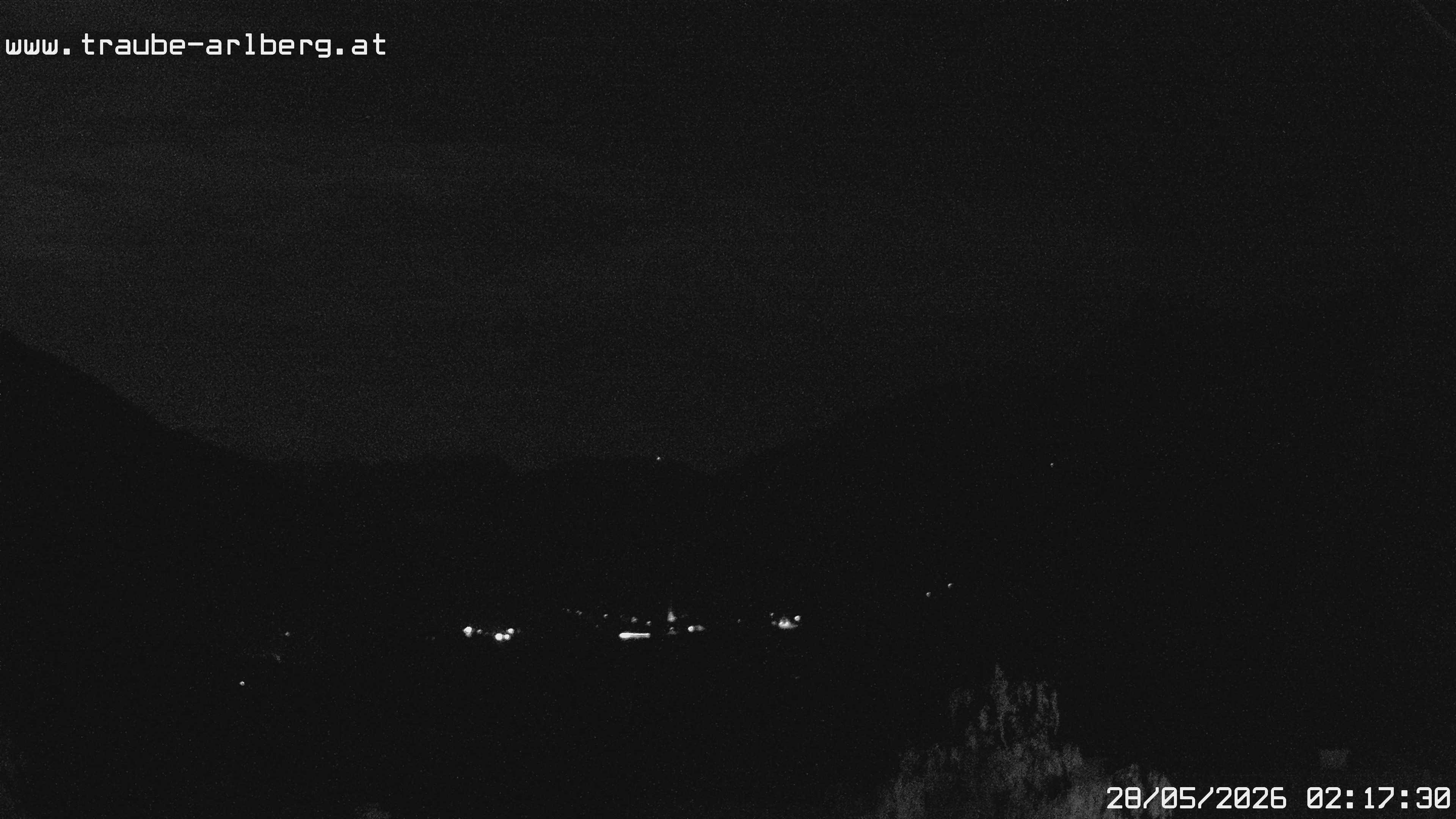 Archived image Webcam guesthouse "Traube", Pettneu