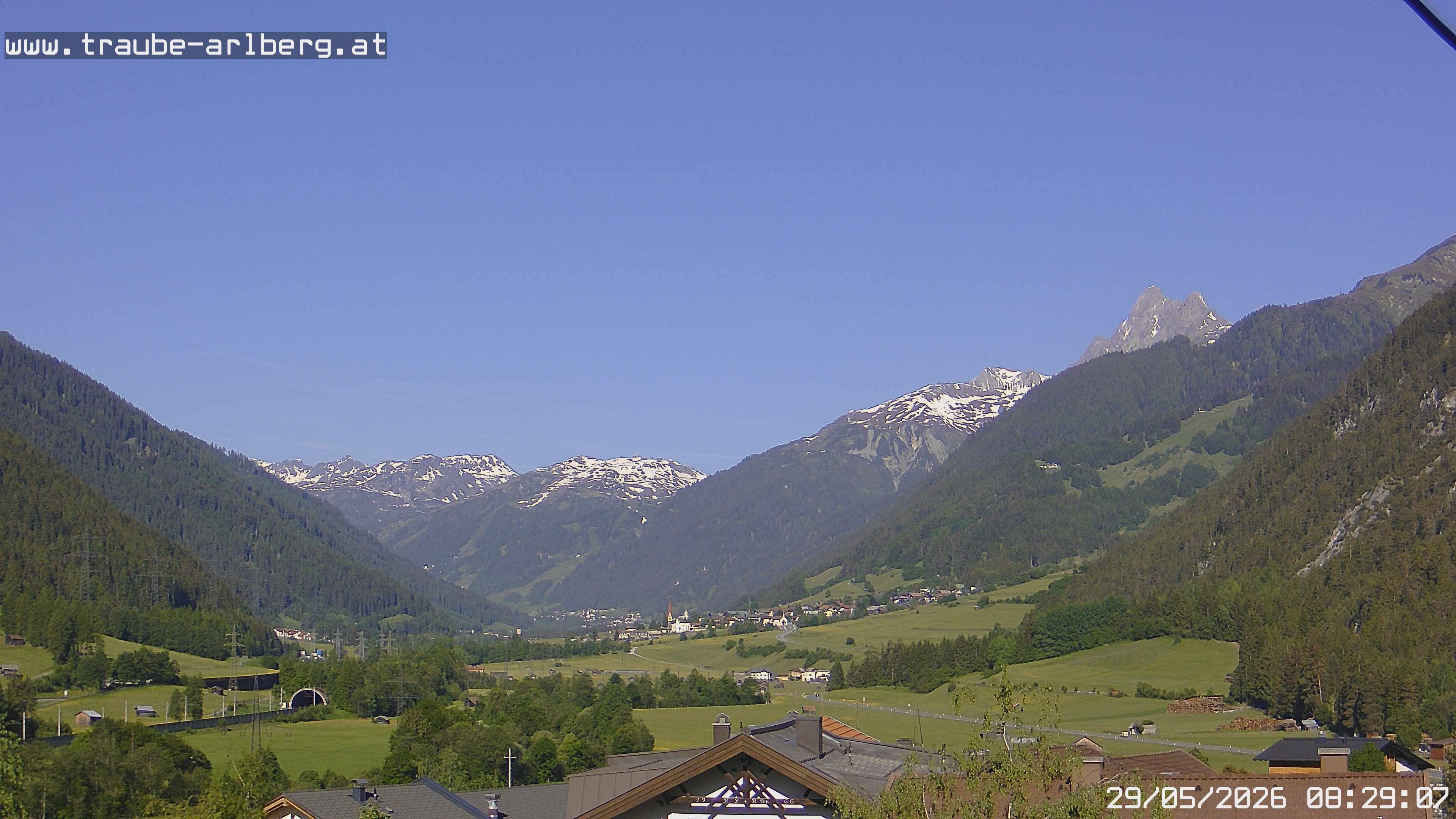 Archiv Foto Webcam Pettneu, Gasthof Traube