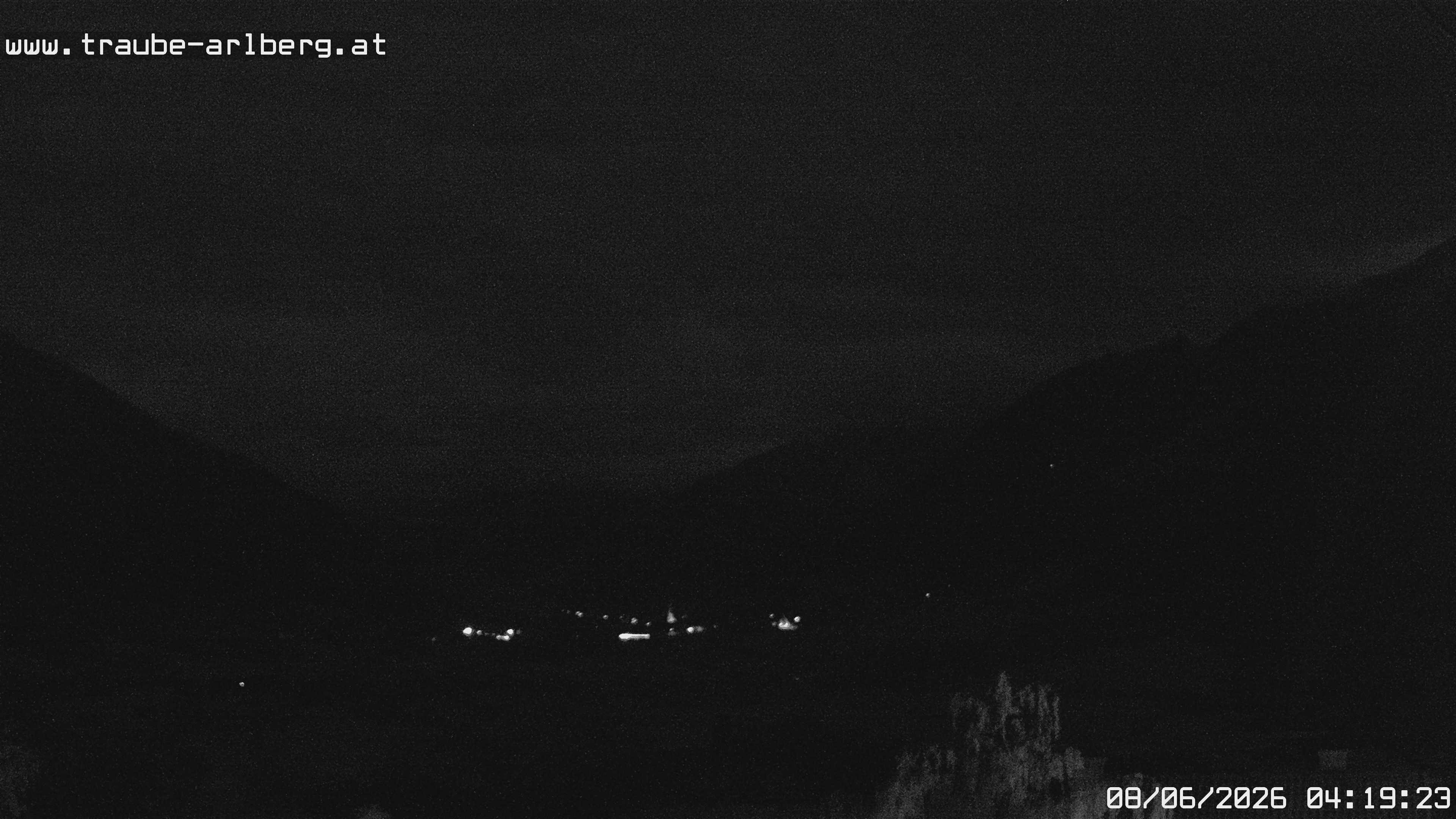 Archiv Foto Webcam Pettneu, Gasthof Traube
