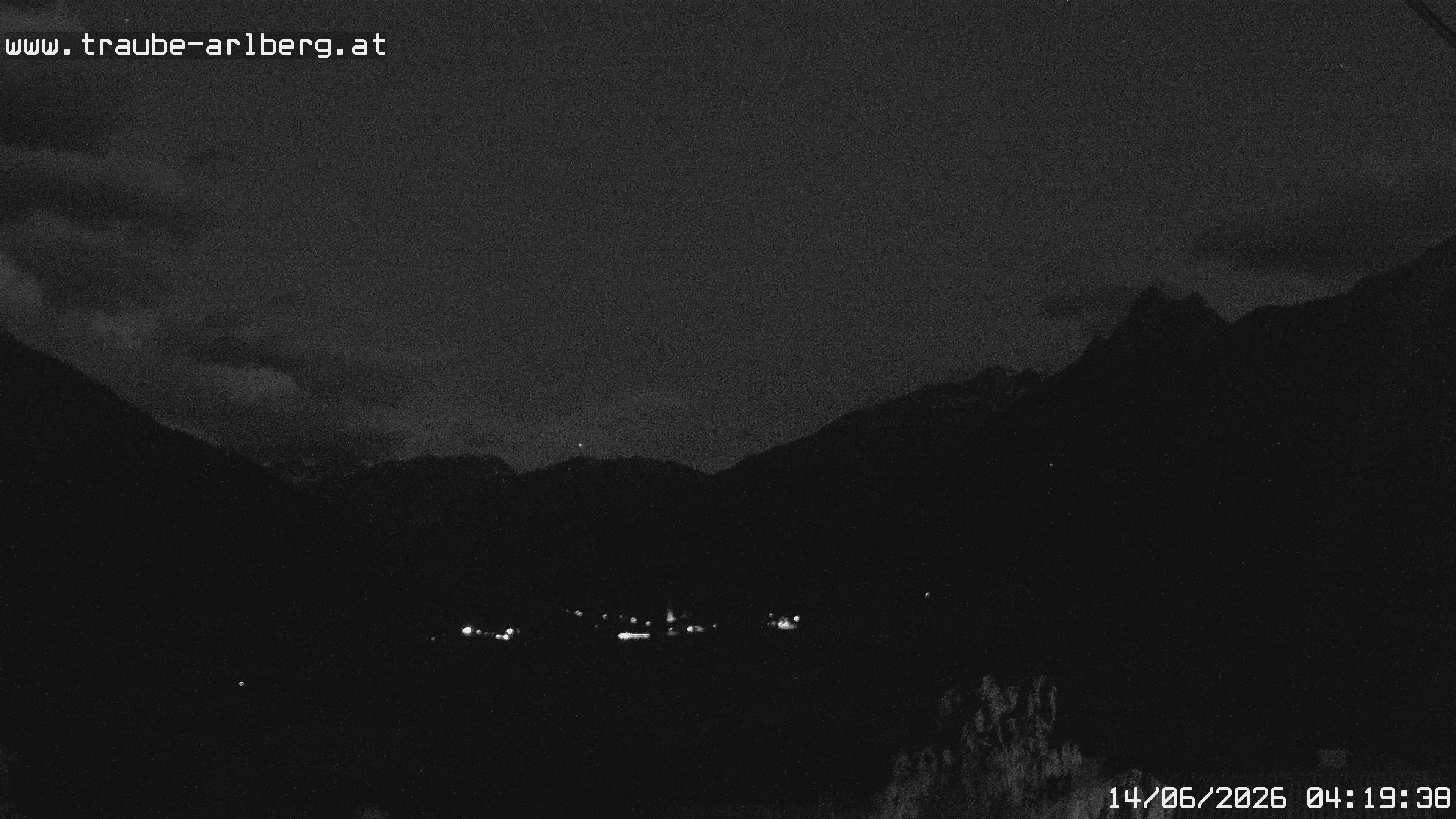 Archiv Foto Webcam Pettneu, Gasthof Traube